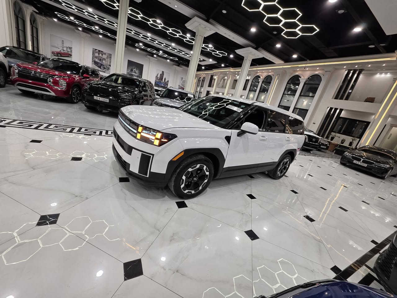 هونداى سنتافى وارد امريكى موديل 2024 بدون صبغ دعاميه لدعامي مواصفات SE تجى شاشه وكامره حساسات رادارات تحكمات ستيرن  وشاشه الكترونيه هوايه مواصفات اخرى مكان سياره اربيل للتواصل ***********على واست اب سعرها 223$بدون لوحات
