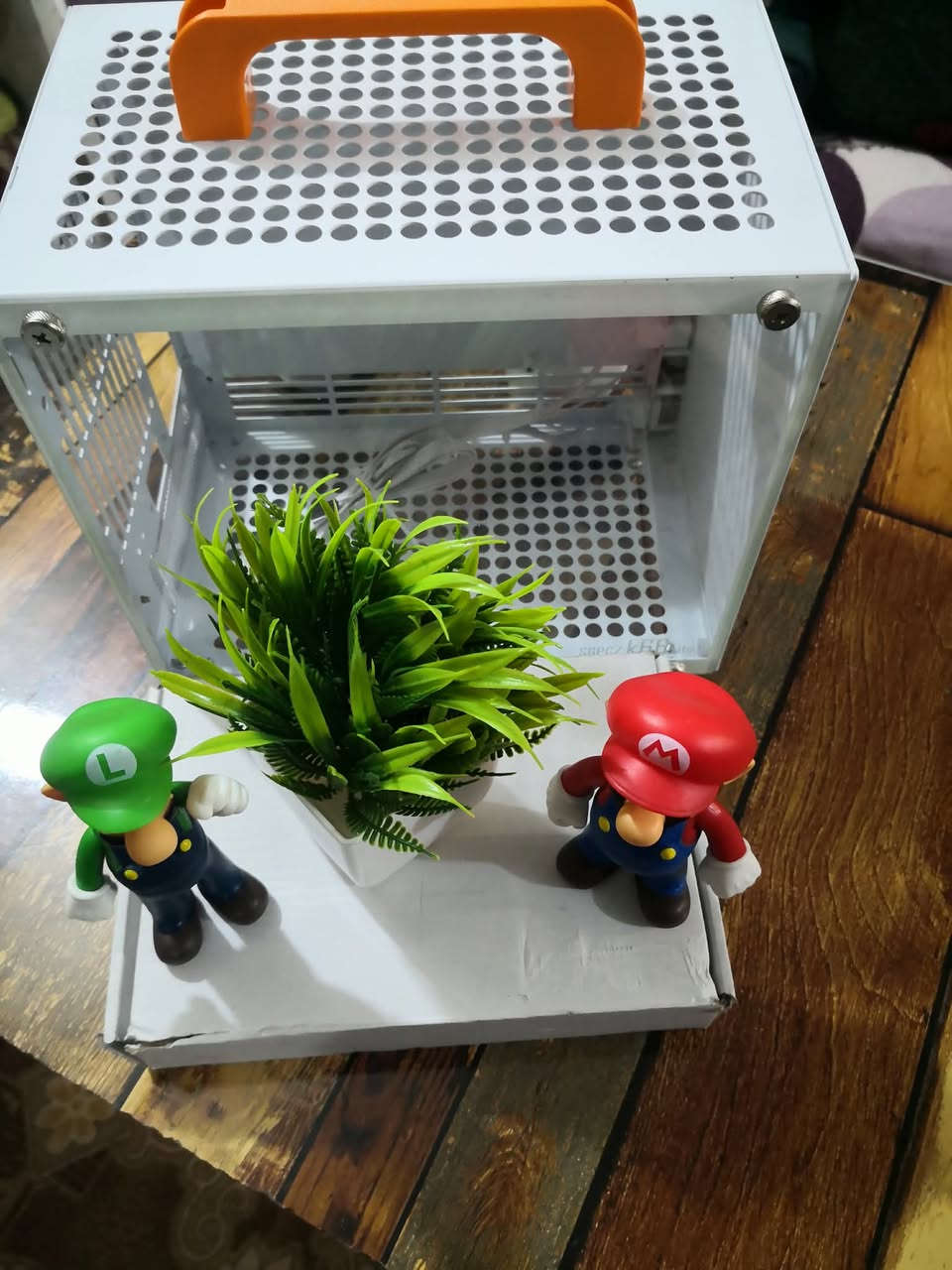 السلام عليكم اخوان طلع اليوم كيس مني جديد الملحقات والابعاد والقياسات مثل ما موضحة بالصور السعر 50 الف وبالعافية توصيل بغداد 5 محافظات 6 وبالعافية


**إذا كنت صاحب هذا الإعلان وتريد حذفه لأي سبب، رجاءا أرسل رسالة إلى الدعم الفني**