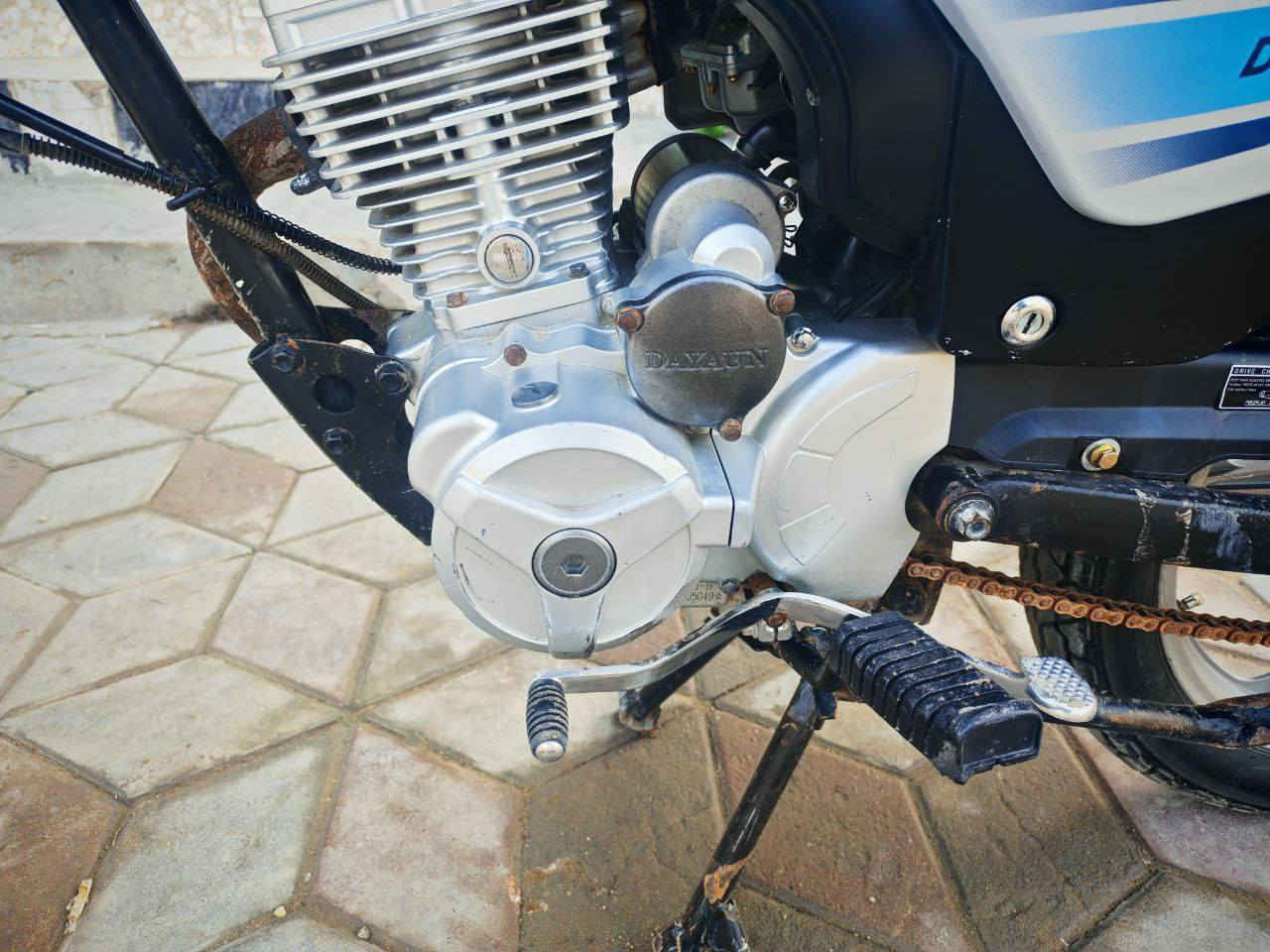 السلام عليكم دايون عضم 
كلك كلك كلك مكفوله من السرقه اوراقه ضايعه دراجه شلعه ومعدل مديل٢٠ تجي وتشوف بعينك رايده ب٦٥٠وبيه مجال مكاني كربلاء طويريج يم مرقد ابو هاشم للستفسار‏‪***********‬‏
