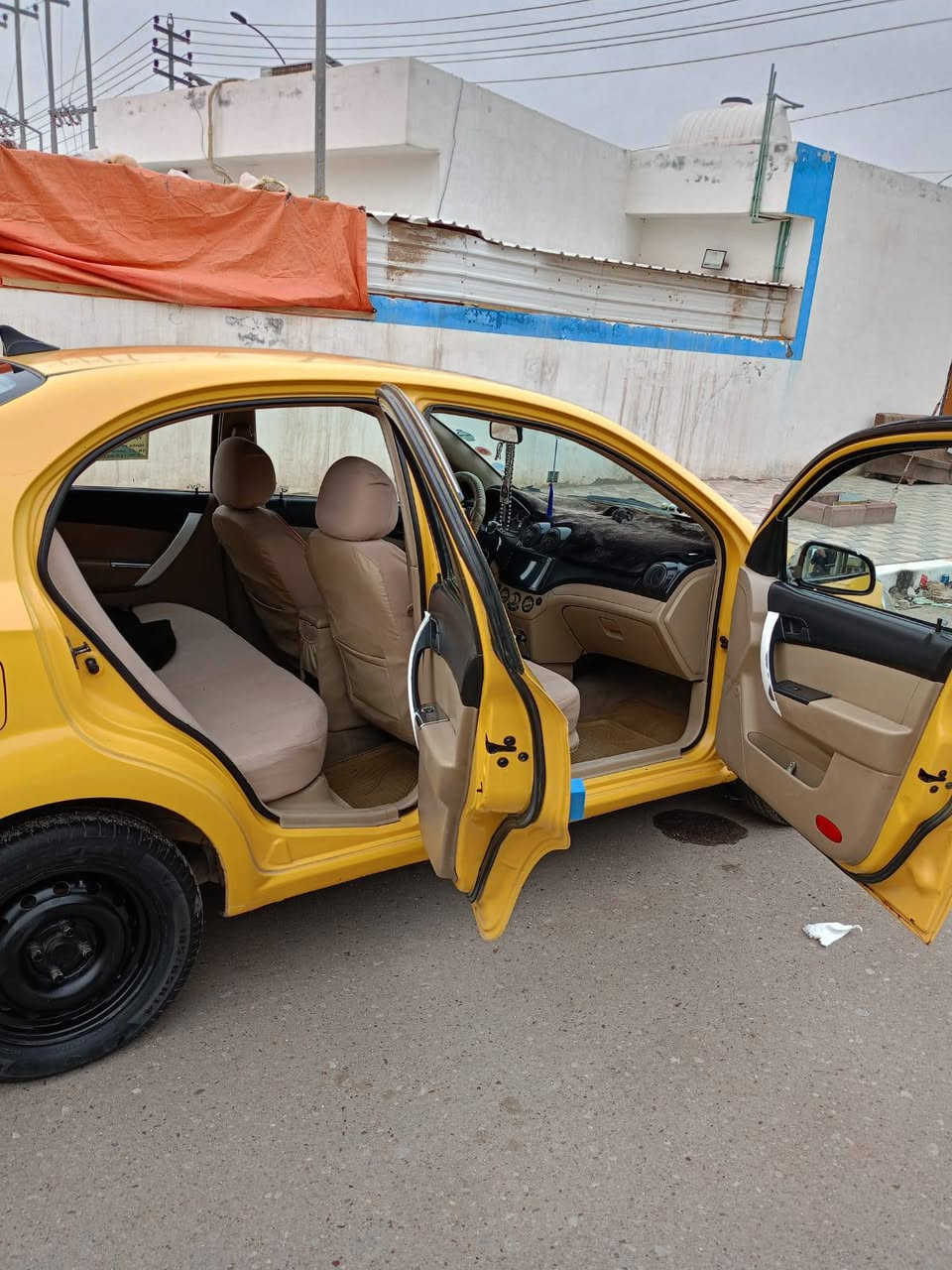 افيو للبيع 2011شركة مسكر مكينة 1600
مابييهة ضربة قوية طخات بصيطة رقم بصرة مشروع وطني 
مكاني الرميثة ***********
