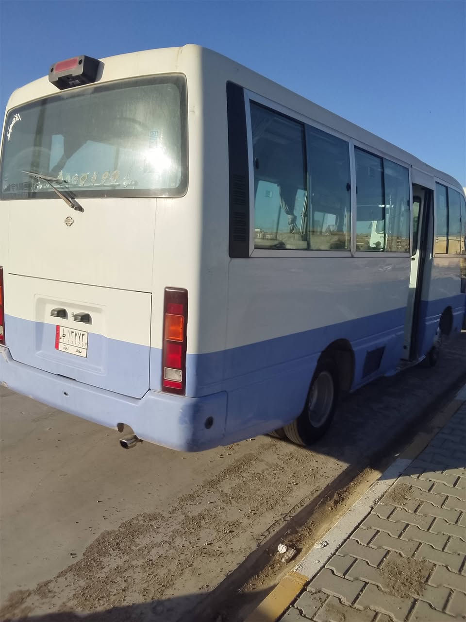 سلام وعليكوم لبيع نيسان كوستر موديل 2002 رقم بغداد مشروع وطني رقم و سنويةجديد كوبون بنزين بيها سيارة كير محرك اكسل وشانصي یشرط تبريت يشتخل بس خاز مابي سيارة خاز و بنزين كهربايات كولة شيتخل سيارة نضيفة سعر 130وەقەبیها مەجال  *********** وتساپ *********** مكان كركوك ليلان
