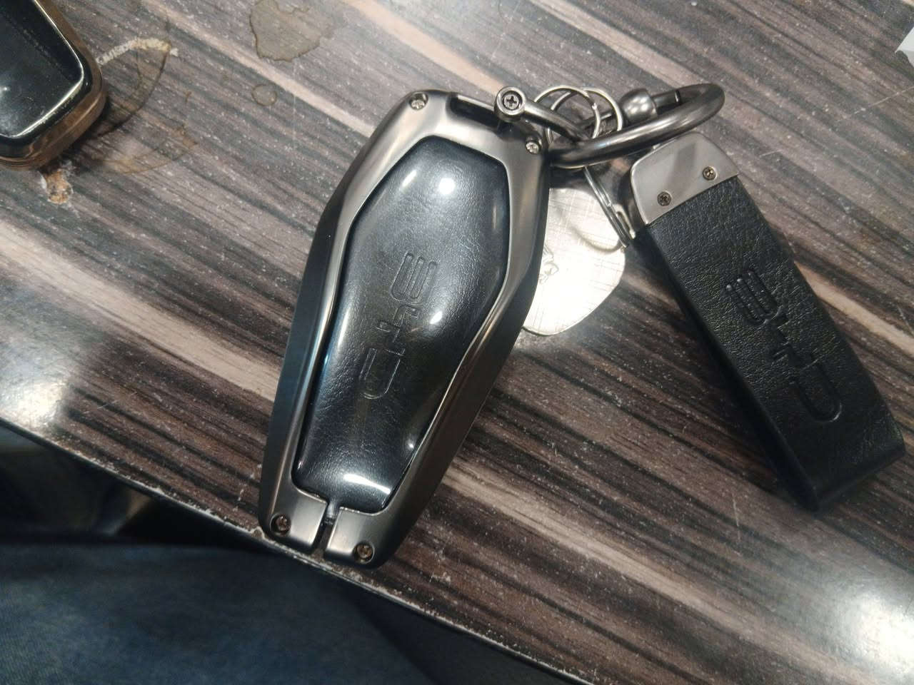 متوفر تشكيله واسعه من غطاء مفتاح byd

متوفر خدمة توصيل الاكسسوارات لجميع محافظات المملكة بأسعار رمزيه

اطلب والحجز عبدالله عبيد 
0790467949


**إذا كنت صاحب هذا الإعلان وتريد حذفه لأي سبب، رجاءا أرسل رسالة إلى الدعم الفني**