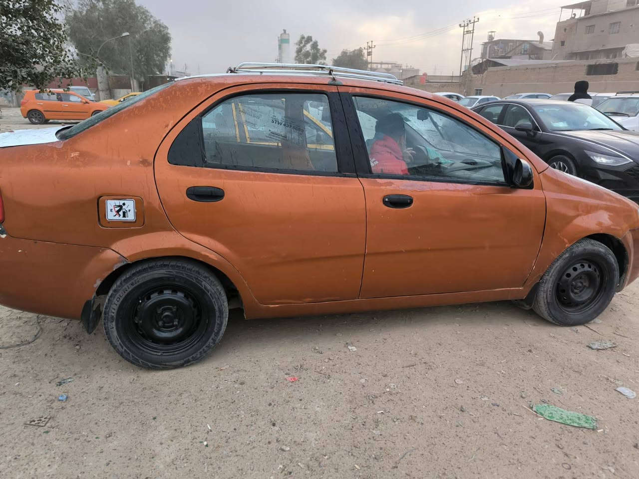 اخوان سياره افيو موديل الفين وسته مكينه كير خير من الله حداديه مسويه جديده السياره بسمي السعر 37وبيه مجال***********
