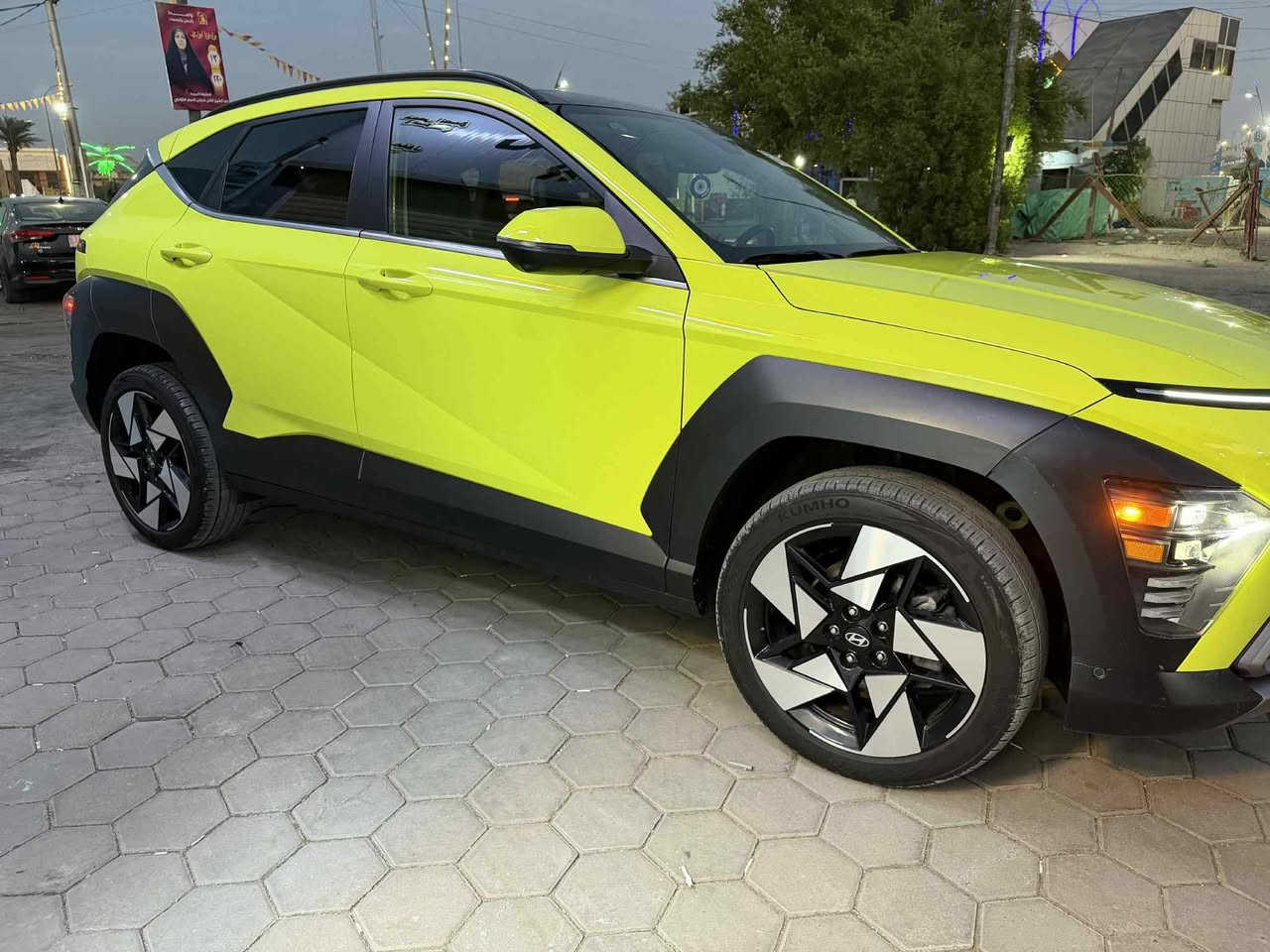 السلام عليكم .....للبيع فقط  كونا 2024 فوول مواصفات اعلة فئة .. شاشة متصله وسياقة عن طريق الريمونت  ... وارد امريكي ضرر بنيد تبديل وصبغ وتعديل بارد بحافة الجاملغ الأيسر بدون دواخل  وصور الضرر مرفقة بالمنشور .. السيارة بدون رقم ومكانها واسط الكوت المركز  
اي استفسار خاص او اتصل عالرقم 

***********
***********
السيارة معروضة ب 180
