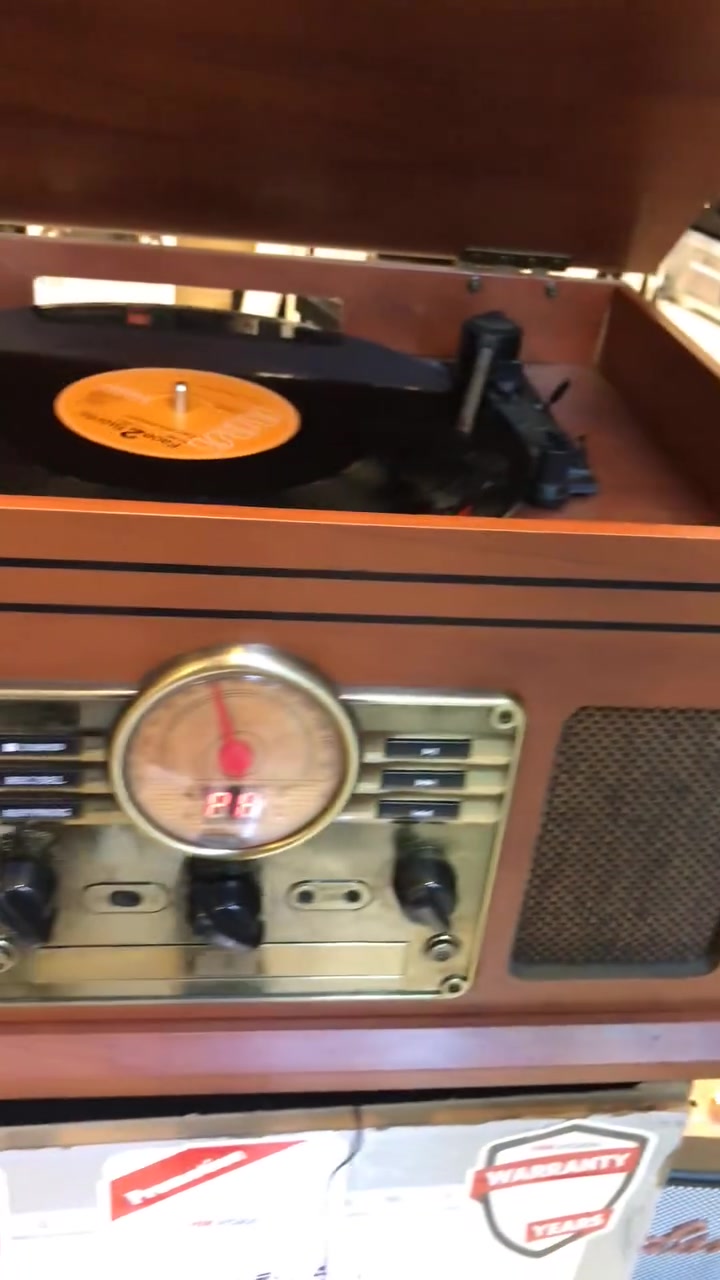 i-box Walters    Retro Turntable BT Cd Cassette Radio FM
( کوردی • عربي )

🟢توصيل موجود الي جميع المحافضات
🟡گەياندن هەیە بۆ هەموو شوێنێک

🟠مــعـرض هــونـەر
🔸للـصوتــیات(امبلیفایر• سماعة• رادیو• انتیك• مایكروفون)
🔸عــنـوان• اربیل سوق بالة • شارع اربعین
🔸مـوبایـل• ***********
                   ***********

🔵پـێـشانـگای هــونـەر
🔹بۆ ئامێری دەنگی و کارەبایی(ئیمپلیفایر• سەماعە• ڕادیۆ• مایکرۆفۆن)
🔹ناونیـشان• هەولیر • بازاری لەنگەی ٤۰م
🔹مـــۆبـایـل• 
***********
***********

•••••••••••••••••••••••••••••••••••••••••••••••••••
#iraq #kurdistan #duhok #zaxo #hawler #karbala #slemani #erbil #baghdad #kurd #kurdish #akre  #karkuk #kuwait #najaf
#amplifier #audio #subwoofer #sound #music #audiophile #bass #stereo #amplifiers #speaker #soundsystem #speakers
#اربيل #العراق #بغداد
