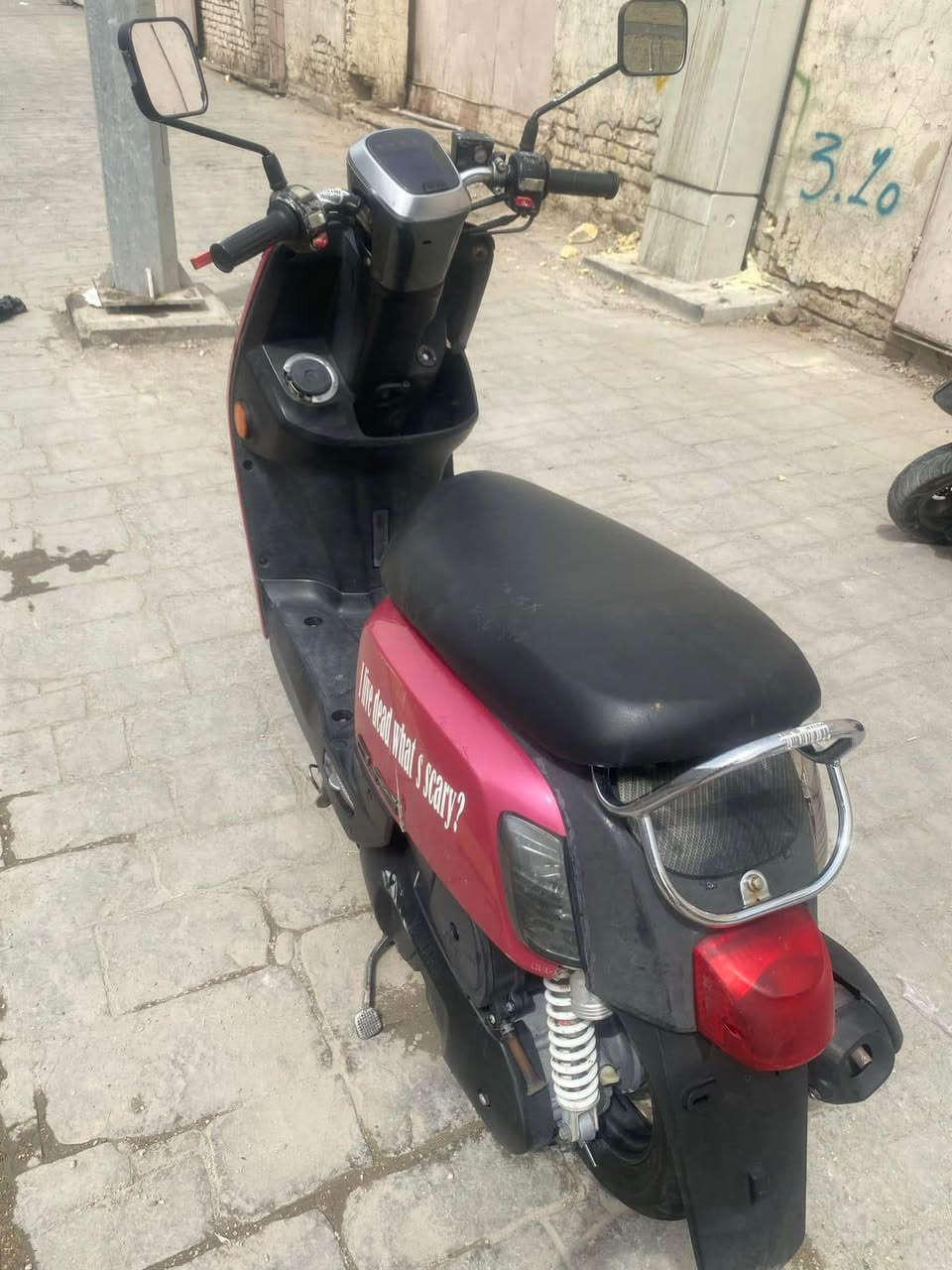 السلام عليكم بوليس 2011 مصطره للبيع او مراوس حسب الرغبة كفاله بمعنى الكلمه نقص بس قبق الباتري كلهه على وضع الرمبه يدات بريك رياضي شركه kosoولباقي وكاله كلشي شغال كهربائيات اشاير صار 5اشهر من نازله من رمبه سعر 750وبيهه مجال العنوان الدوره ابو دشير ***********
