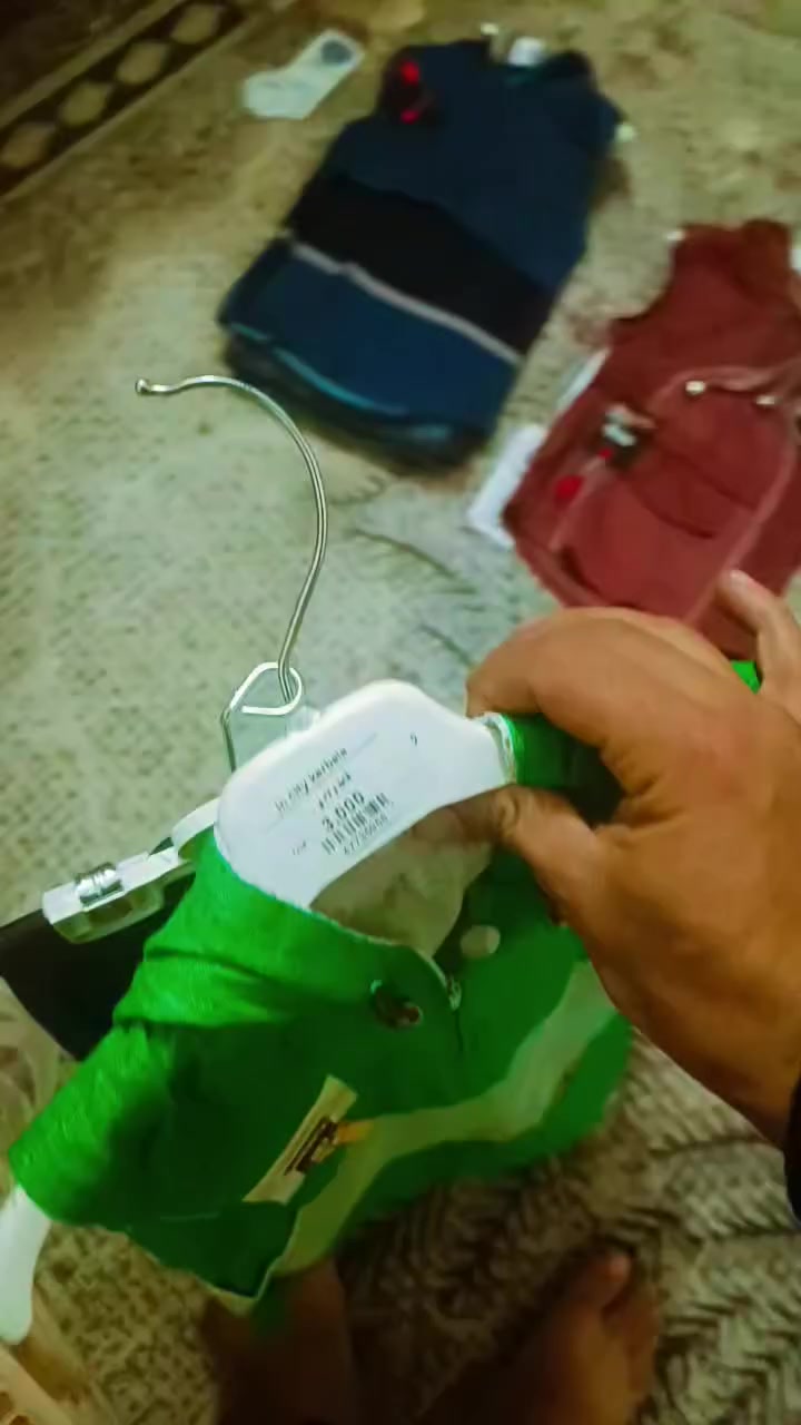 ملابس اطفال ولادي صيفي تراك قطعتين بنطرون وبدي صيفي عندي فوك ل ال ٢٠٠ قطعه تنباع شلعه تصفيه عزلت محلي وبقن ذني عندي الي ينطيني بيهن سعر بالعافيه


**إذا كنت صاحب هذا الإعلان وتريد حذفه لأي سبب، رجاءا أرسل رسالة إلى الدعم الفني**