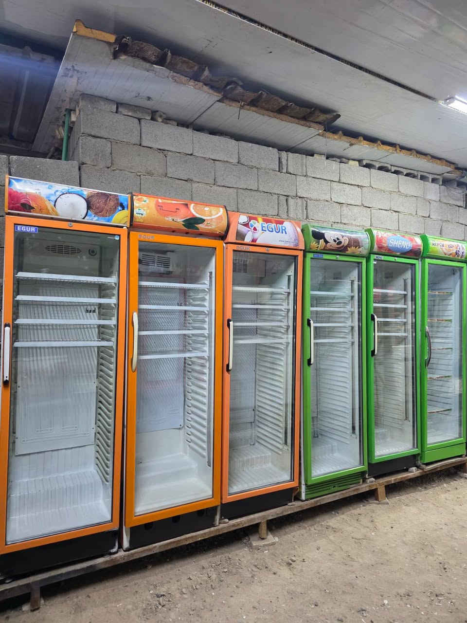 يا الله اسلام عليكم عارضات عامودي و بطحي ايكور تركي اصلي شرط النضافه ميه بل ميه بلاديات العنوان بغداد حي البتول الشراي ينتصل و بل خدمه ***********
