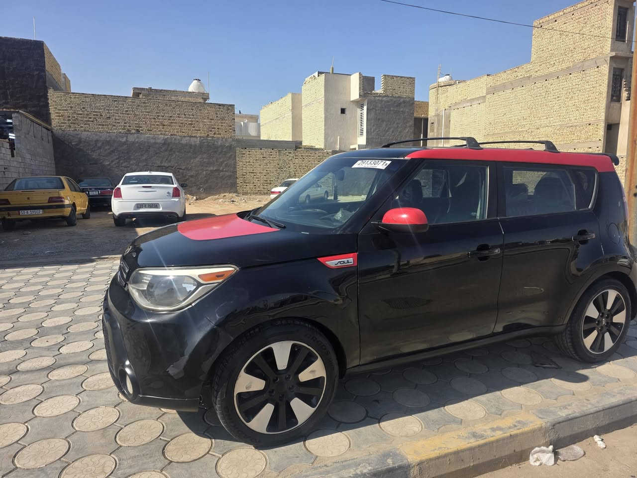 سلام عليكم كيه صول مديل 17 شاشه كبير مكينه 2000 للبيع امراوس السعر 115 وبيه مجال رقم ***********
