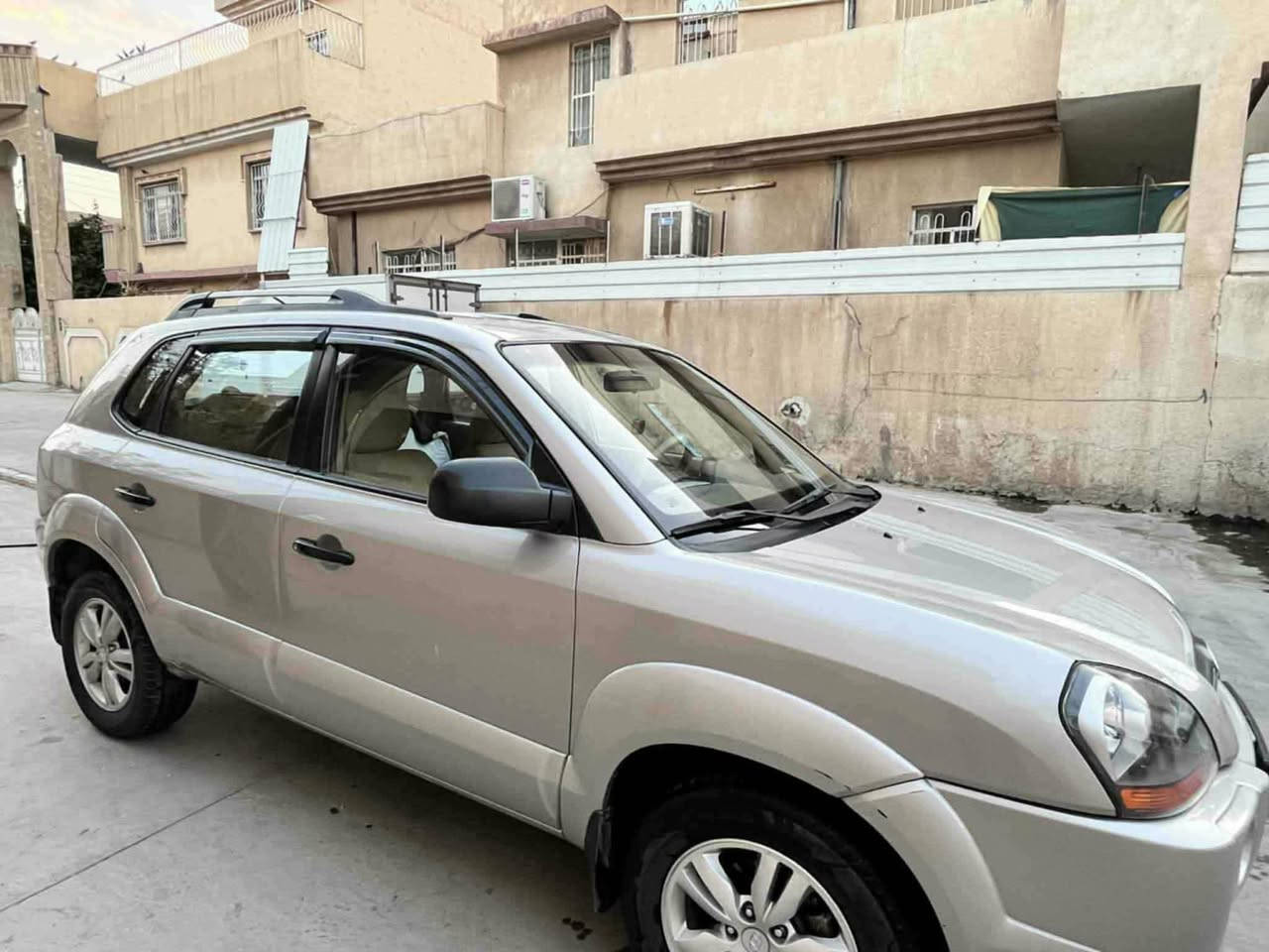 توسان 2009 محرك 2000 ماشيه 140 ضررها فقط يم قبغ البانزين للتواصل
***********واتساب
