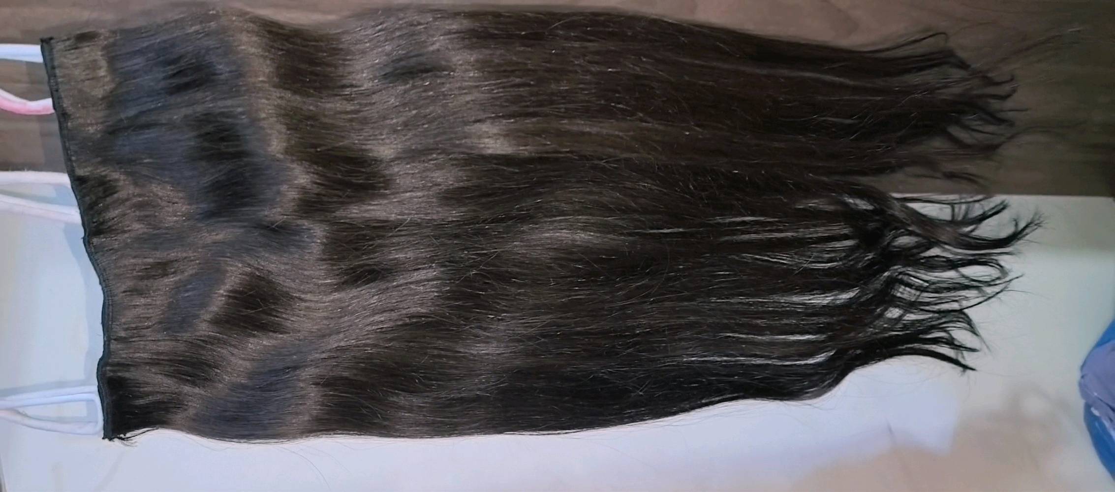 السلام عليكم
اكستنشن شعر طبيعي ١٠٠ ٪ قطعة كاملة طول ٩٠ لون بني
اكستنشن قطعة مقسمة طول ٩٠لون بني 
كثافة عالية
قابلة للصبغ والسحب
شعر طبيعي اصلي ١٠٠ ٪
تتسشور وتنكوي وتنغسل
هدية شعر طبيعي خصلة ملونة اشقر
سعر الاكستنشن الوحدة ٢٠٠ الف
التواصل مع نفس الحساب او الرقم ***********
