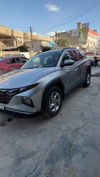 توسان 2023 وارد امريكي ماشيه 39 الا ميل بصمه شاشه جبيره تبريد قطعتين  ...