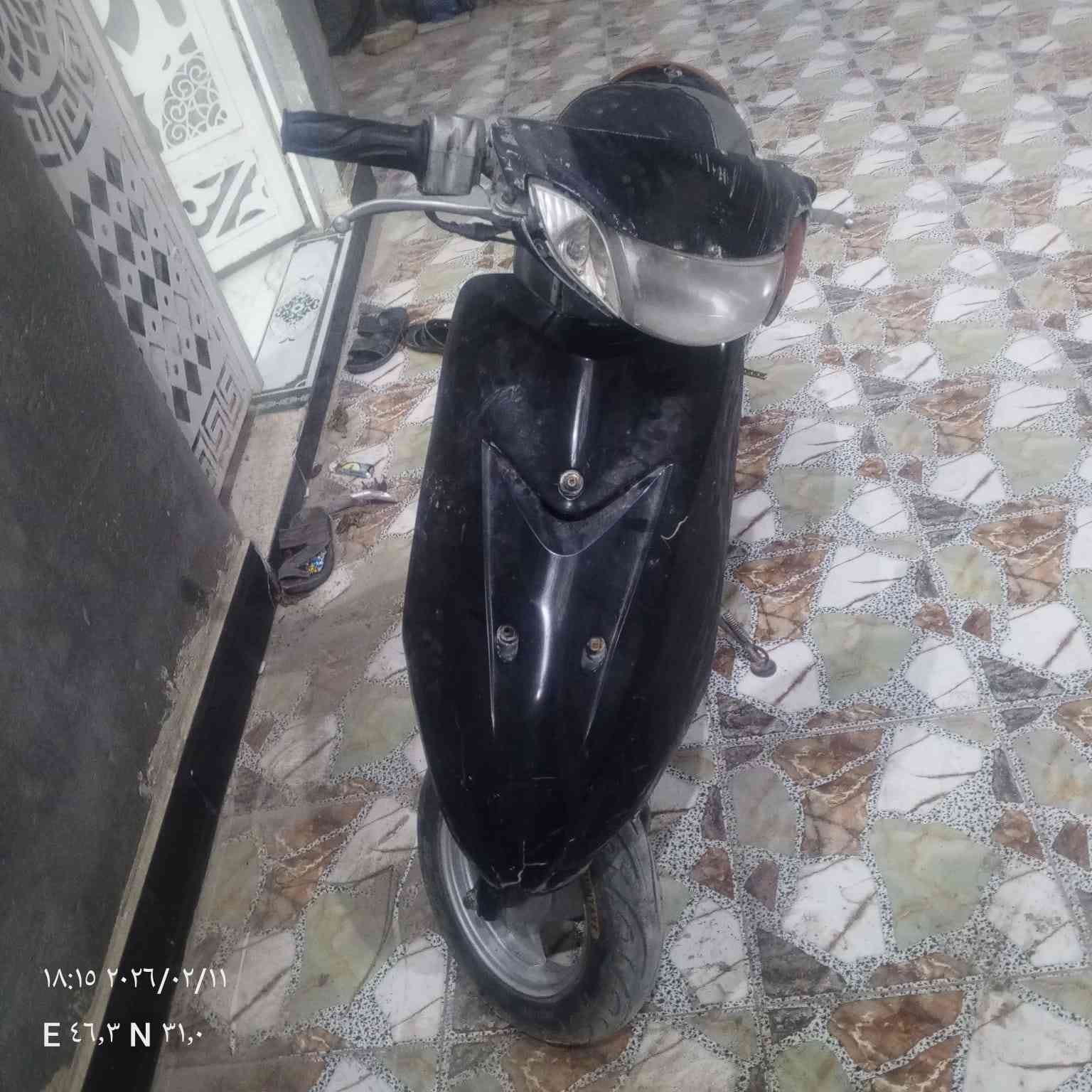 دراجة عصفوري
عوزها باتري ، تشتغل هندر حالياً 
دراجة مرتبة وشلعتها قوية 
السعر المطلوب  175 الف 
مكان ناصرية قرب مجسرات الاسكان .
‏‪0783 965 0977‬‏
