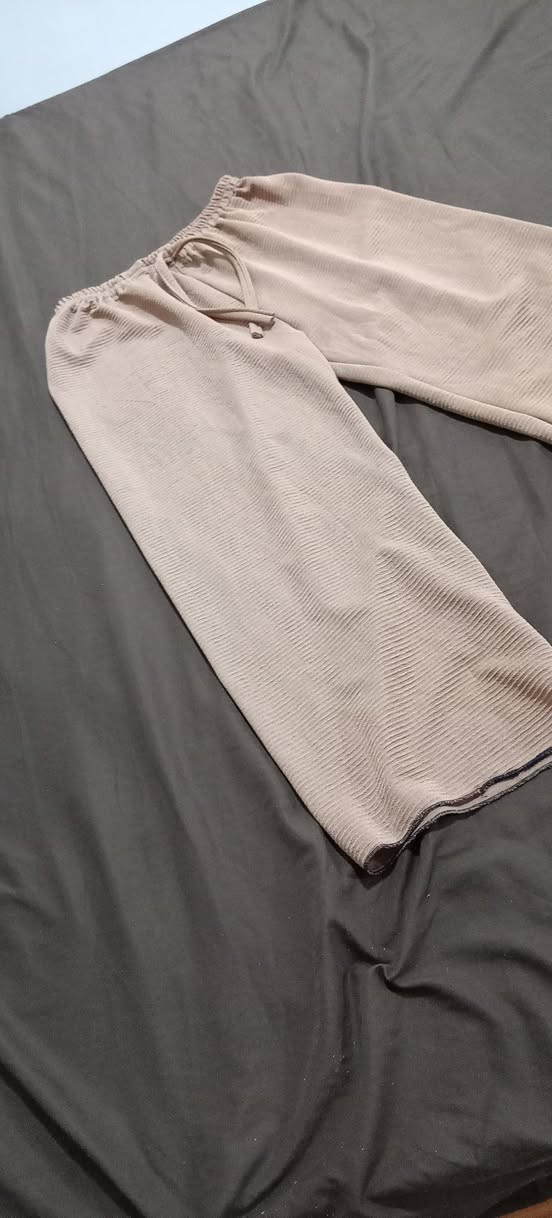 ملابس وحذاء وجنط وجبه كلهن نضيفات جدد مستخدم مره مرتين واسعار مناسبه


**إذا كنت صاحب هذا الإعلان وتريد حذفه لأي سبب، رجاءا أرسل رسالة إلى الدعم الفني**