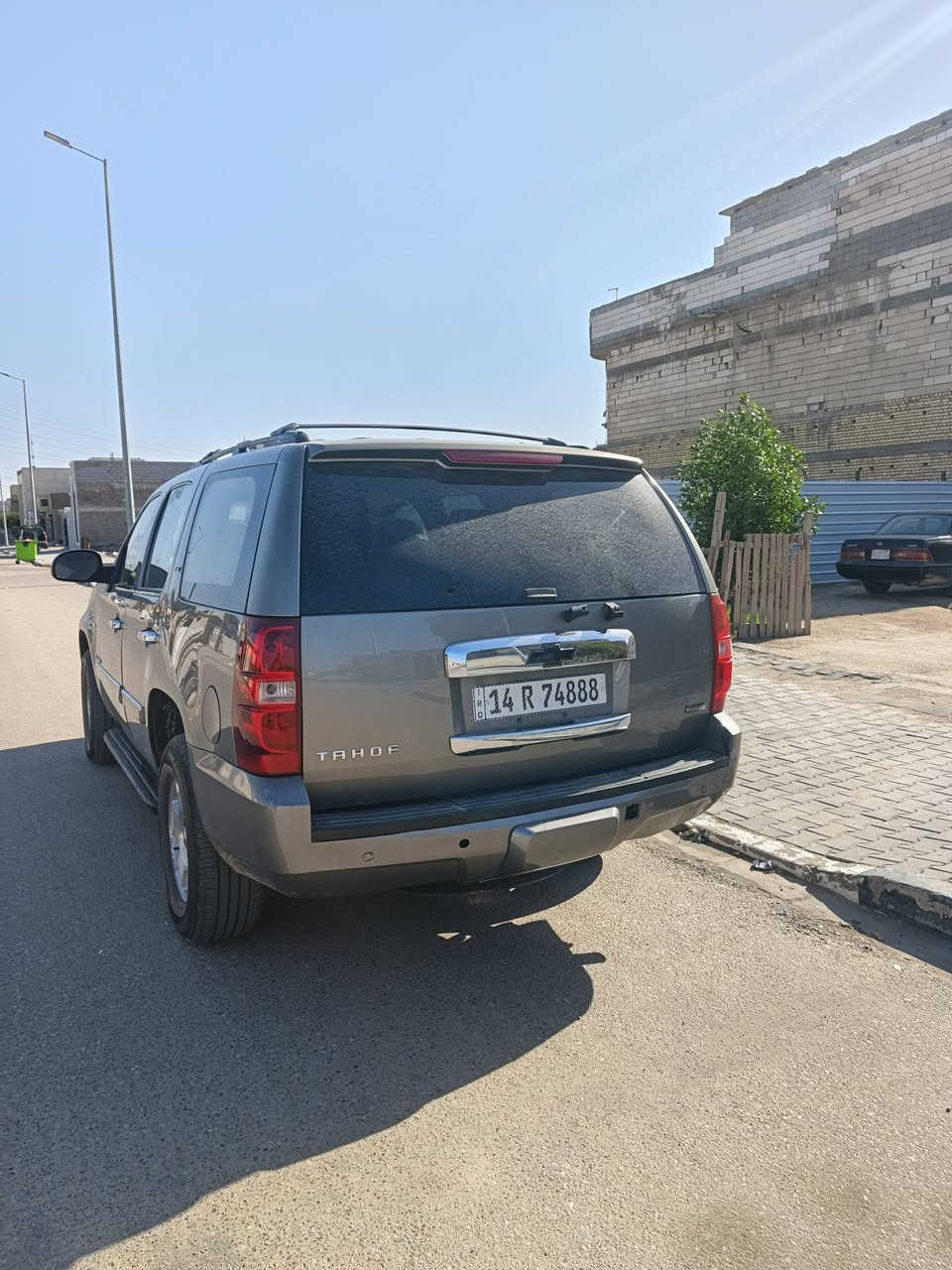 سلام عليكم تاهو2012كنديه سياره مكفوله LTZ فول 
بيه صبغ قماره ربعه البيبان بدون حدث سياره كالش حلوه 
بسمي راقم بصره حداده جديده تيرات جدد 
سعر225وبيه مجل مكاني بصره 
***********
