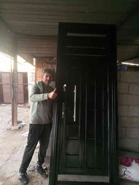 السلام عليكم أحدث ابواب سياج قاصه خارجيه تسكام وحديد 2ملم عرض الباب 3متر إرتفاع 2مترر باب متكامل صبغ اساس ولوون جاهزه السعرر 400//وابواب قاصه داخلية هم تسكام وحديد بشرط 2ملم سعرر المترر75//العنوان شارع كصيبه التواصل ***********//وتساب
