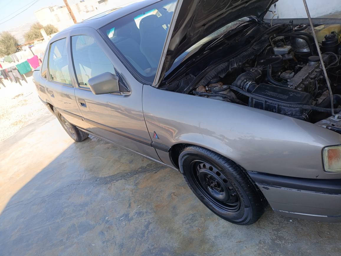 فيكترا موديل 1992
مةكينة16قايش پان گيرعادي
زينگةوريگةوباني لةمانگي
 8/2025بةسةرجوة
رةقةم باريكة وةكالةبةشةرت 
سعري 35وةرةقةومعامةلة
ناونيشان ...زةرايةن هةلةبجةي تازة
ز.م *********** شربازهير, السليمانية
