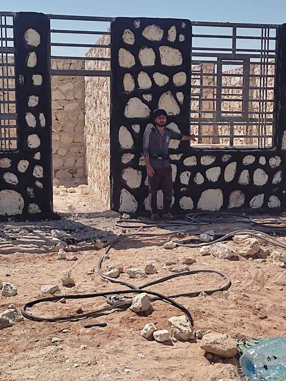 تم بحمد الله اكمال بيت مع سياج في محافظة كربلاء 
وان شاء الله ينال اعجابكم الأستفسار مراسله الصفحه او الأتصال على الرقم 
ابو قاسم لبناء الحجر كرسته وعمل 
***********
@إشارة
