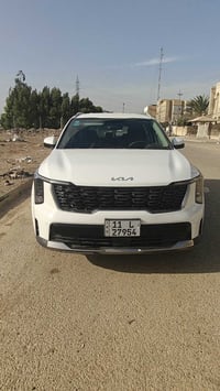 للبيع سورنتو خليجي 2024  السياره 4 سلندر 7 راكب  ماشيه 29 الف  السياره...