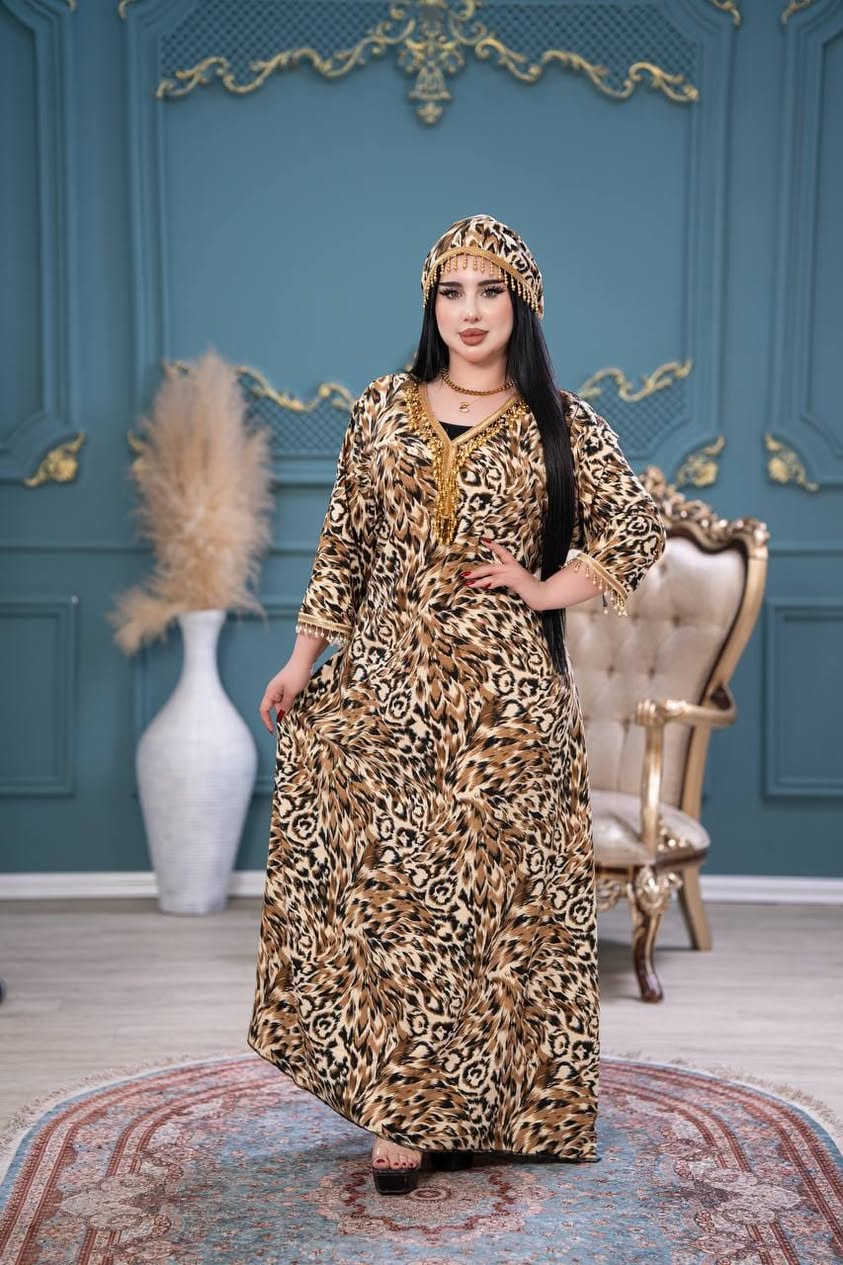 فستان نسائي مع كبوس 👗✨

خامة كريشة مطاط، شغل ثقيل 👌

فري سايز لحد ٩٠ كيلو 📏


**إذا كنت صاحب هذا الإعلان وتريد حذفه لأي سبب، رجاءا أرسل رسالة إلى الدعم الفني**