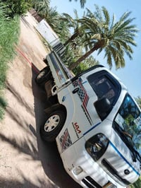 كيا 18واسط بيها بارد شوية وصبغ بالباب وكرت بالتكمة جاهزه مكينة كير اكس...
