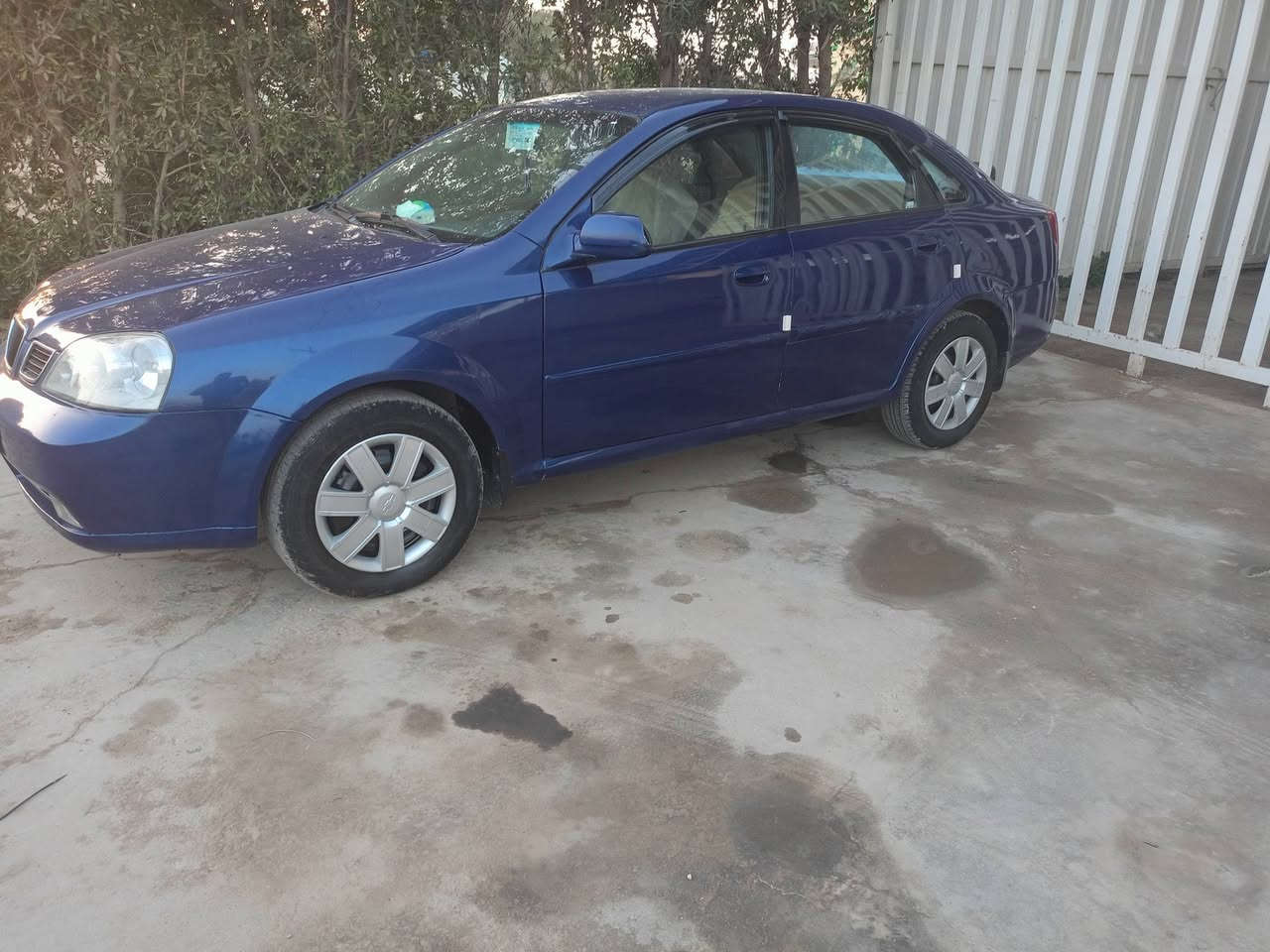 السلام عليكم اوبترا للبيع 2004 سياره جاهزه من اي نقص ارقام سنويه مجددات ل 30  صدر امامي خلفي جديد سياره باسمنه السعر 50 ورقة وبيها مجال العنوان واسط العزيزية الاتصال ع رقم الهاتف***********
