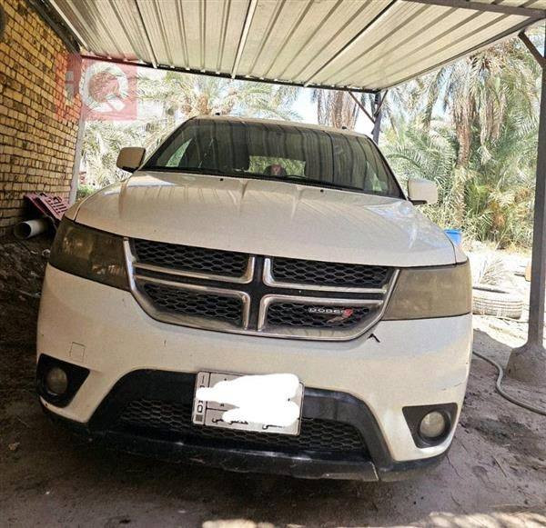 سلام عليكم للبيع دوج جورني مديل ١٦ رقم مثنى مشروع وطني بس عندي بك لايت أيسر مكسور 
موجود ناصريه سعر 125$
اتصل وتدلل ***********
