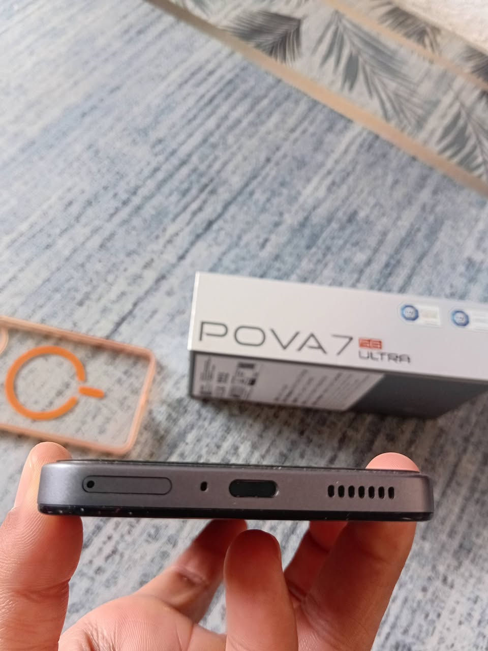 السلام عليكم #لبيع 👈TECNO POVA 7 Ultra 5G
الهاتف غني عن التعريف بمواصفات عملاقه وشحن 70W ويدعم
الشحن السريع ولاسلكي ومخصص لالعاب والبرامج القويه 
بوبجي 120 فريم
استخدام قليل 
مع كافه ملحقاته 
هاتف جديد 
*********** اتصال + واتساب
