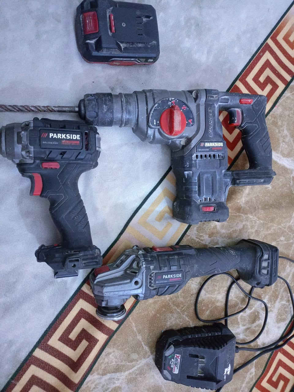 عده كامله شحن الى البيع 160


**إذا كنت صاحب هذا الإعلان وتريد حذفه لأي سبب، رجاءا أرسل رسالة إلى الدعم الفني**