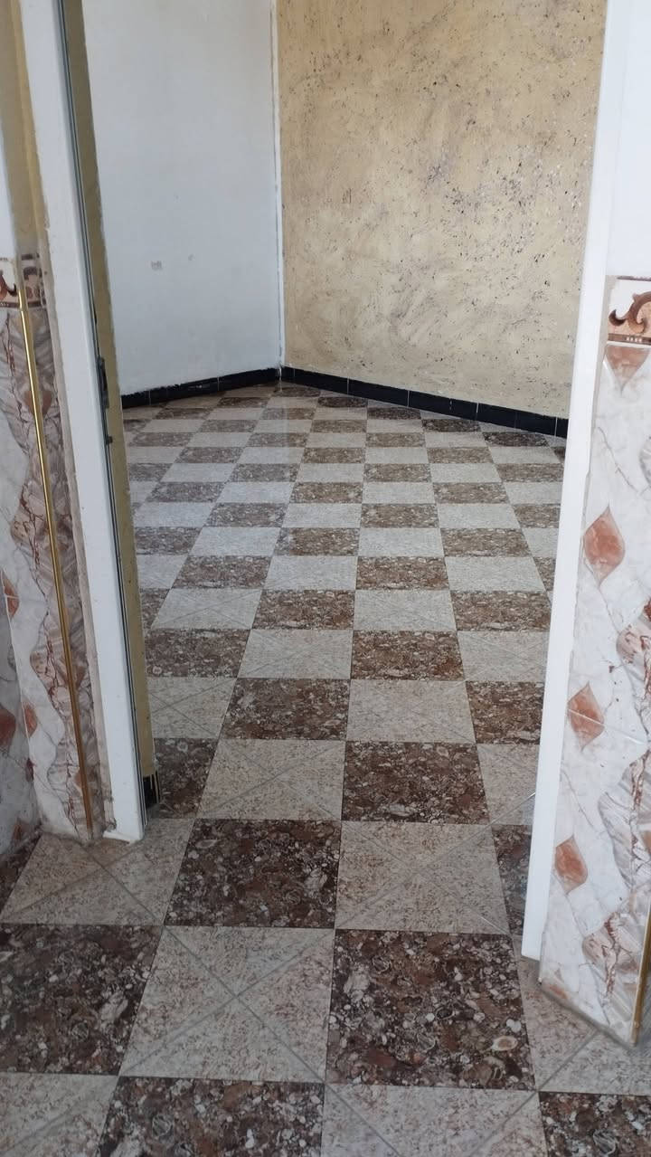 اسلام عليكم اخوان دار يجار اني مكلف نشر بيت مساح 125 متر مربع طابق ثاني بي غرف تين نوم 2 هول استقبال مطبخ حمام تواليت فول سراميك عنوان كركوك قادسي2 مقابل صيدليه نازناز بداية شراع ابوليد قبريب طقاطع ابو خطاب دخل سوك قادسي بي خط كوسترات مدارس عربي كوردي خط مولد 3 امبير ريسي ماء حلو كل يوم نايوم فول سعر ايجار سافي ماعليك فلوس كربا ماء 200 ايجار قفل فيديو موجود طوب واتساب فقت رقم اسيا بي واتساب رقم *********** ***********
