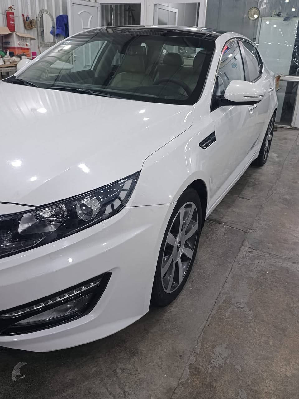 السلام عليكم
اوبتما موديل 2013 خليجي بيها جاملغ خلفي صبغ وربع الباب كلير فقط والباقي مكفول كير محرك خير من الله موصفات فول واحد ع واحد محرك 2000دوش 
السعر 137 
***********
مكان الاعظمية
