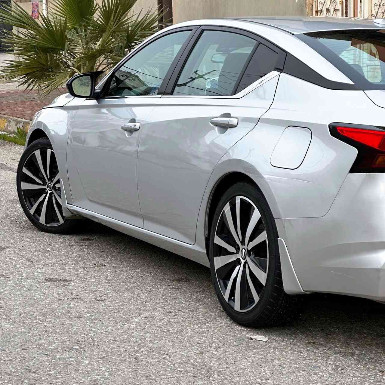 التيما موديل 2020 مواصفات sr فول بس بدون سلايت ضرر كلش بسيط بونيد رش بدون شاصي بدون ارباك وقطعه كلير
مكان كركوك  حي الواسطي سنويه جديد كير محرك شرط بدون اي عيب  بي بطاقه بانزين سعر 143 
***********
