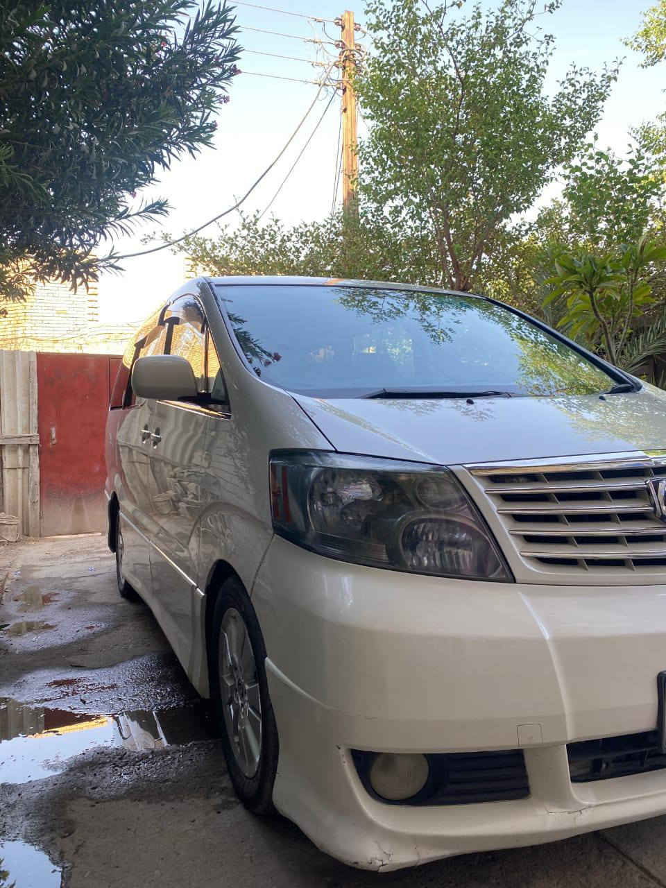 السلام عليكم تويوتا الفارد 2003 السيارة نضيفه جدا و مكفولة كفالة عامه حتى من الصبغ صبغ البلاد كير محرك حداده تبريد كله جاهز محرك 6 اسلندر تو ويل  المكان البصره *********** السعر 127
