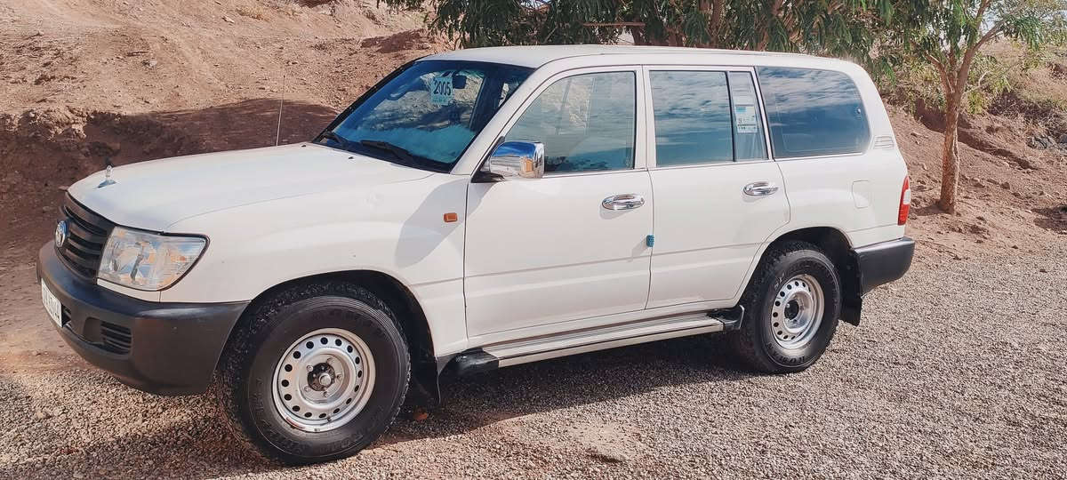 مۆنیکاشورتەی 2005 گێر تۆماتیک فول عادی گێرو مەکینە بەشەرت  جوار تایەی لۆکی لەژێرە
ژم:***********
