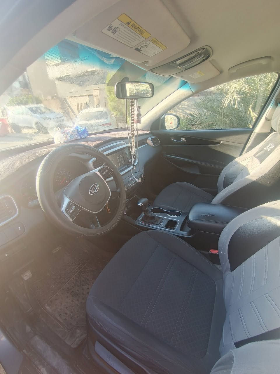 السلام عليكم 

سورنتو موديل 2020 

(4) سلندر 

ماشيه (111025) 

رقمه بغداد 

السعر (١٩٠) ورقه 

المكان بغداد 

رقم الهاتف ***********
