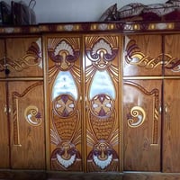 غرفة نوم • خشب عراقي • قليلة الاستخدام