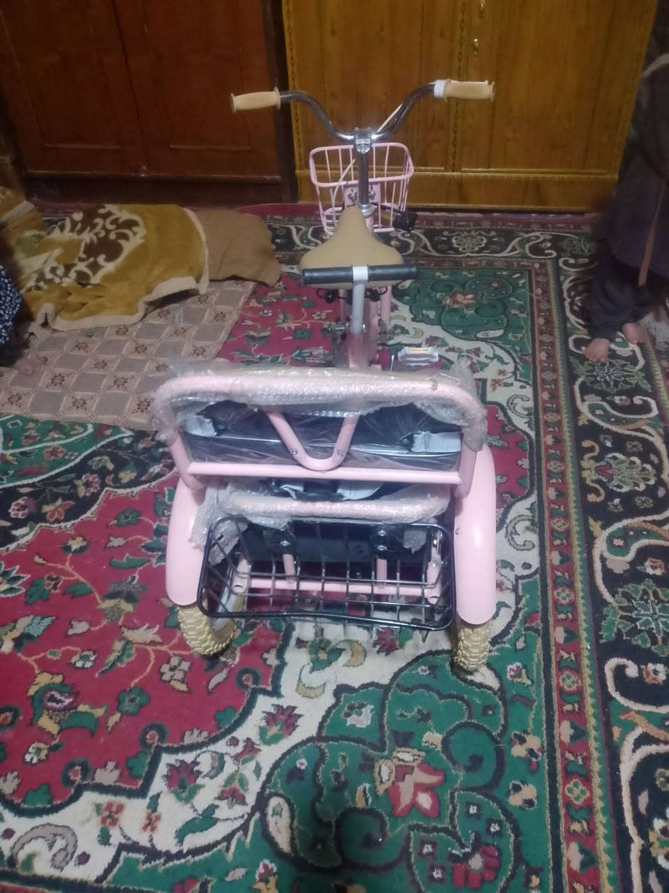 السلام عليكم عندي هذا بايسكل اليوم اخذتة ب135بس طلع جبير ع بنتي بنتي متكدر تمشي بية باسكل جديد يوم اخذتة يشيل ثنين هذا كدامكم بصورة


**إذا كنت صاحب هذا الإعلان وتريد حذفه لأي سبب، رجاءا أرسل رسالة إلى الدعم الفني**