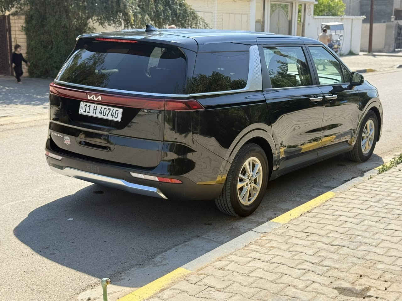 للبيع 
كيا كرنفال موديل ٢٠٢٤ وارد امريكي بدون حادث بدون صبغ بيها بارد بالجاملغ الخلفي اربع اصابع فقط رقم بغداد باسمي تحويل مباشر ماشيه 51 
فول مواصفات 
محرك 6 سلندر 3500 
بصمه 
تشغيل عن بعد
ابواب كهرباء 
جلد 
7 راكب 3 قطع تبريد
شاشه كبيره وكامره دواره 
حساس 
رادار امامي 
نقطه عمياء
وباقي المواصفات المعروفه 
السياره جديده ع وضع الشركه بدون نقص
السعر ٢٥٥ وبيها مجال
مكاني المحموديه 
للستفسار ***********
