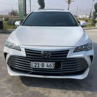 تۆیۆتا ئەڤەلۆن 2021 مواسەفات XLE 44 هەزار مایل ڕۆشتووە  مەکینەی 4 بستۆ...