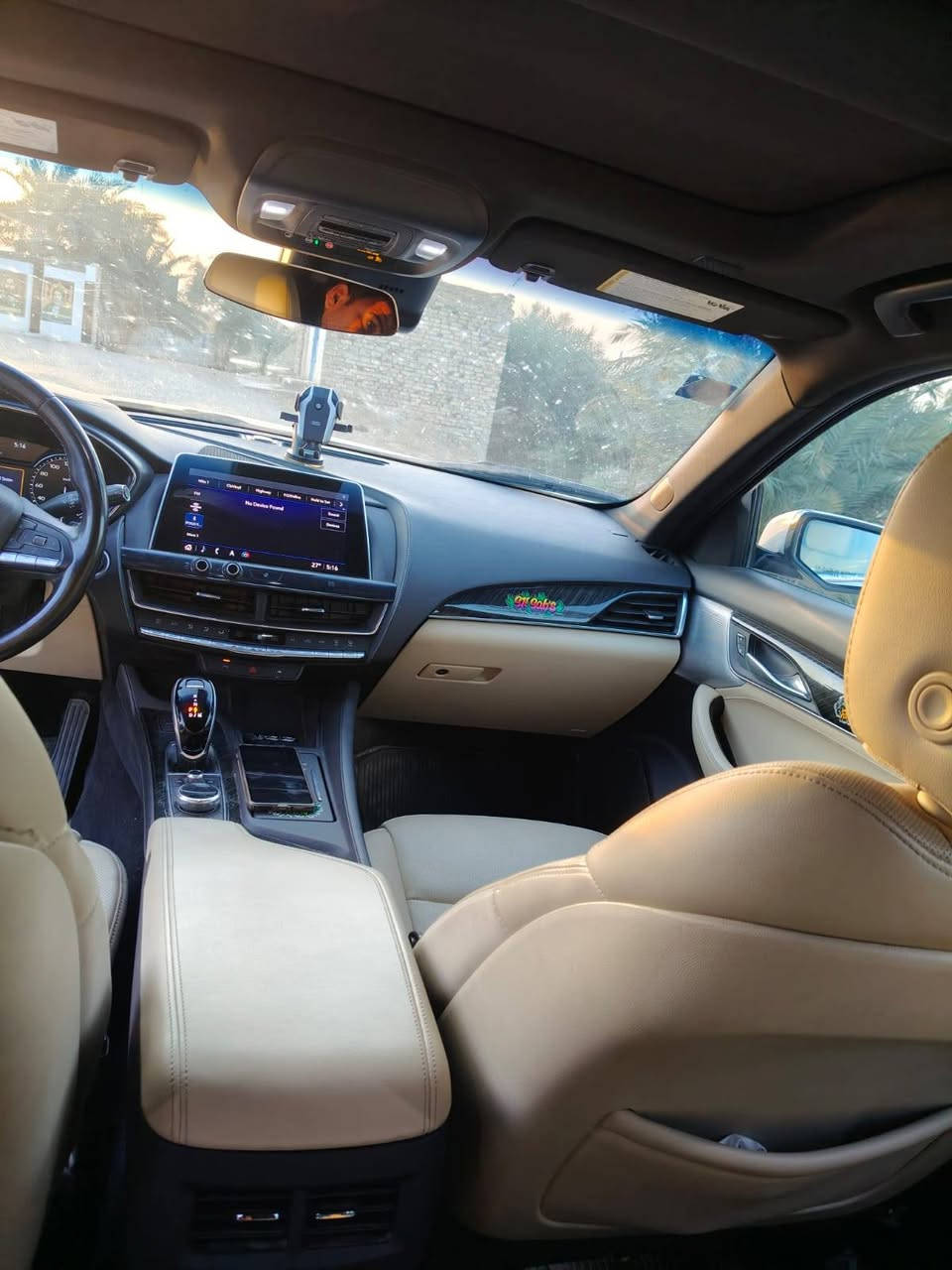 كديلاك 2021
رقم بغداد 
فول مواصفات 
حادثها قطعتين جاملغ 
ماشيه 51
مكينه 2000 تيربو مكانها ميسان 
السعر 175 $ وبيها مجال 
التواصل ***********
