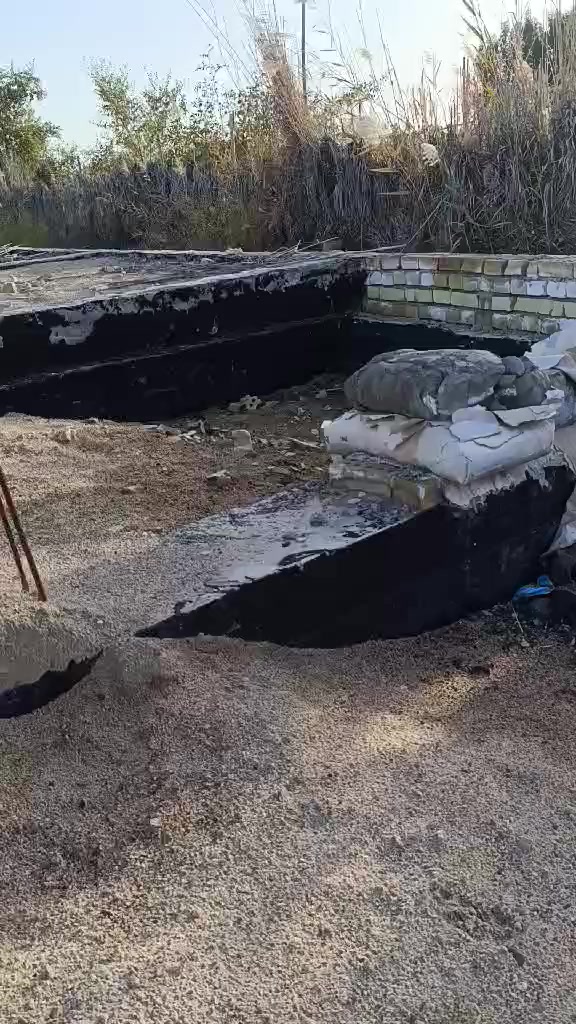 ارض طابو زراعي سند 25 مساحتها 2700 متر وبيها خريطه كامله رباط كونكريت ومدفونه مساحه 300 متر في الكوفه البراكيه قرب معمل سمنت الكوفه موجود ماي كهرباء وناس ساكنه


**إذا كنت صاحب هذا الإعلان وتريد حذفه لأي سبب، رجاءا أرسل رسالة إلى الدعم الفني**