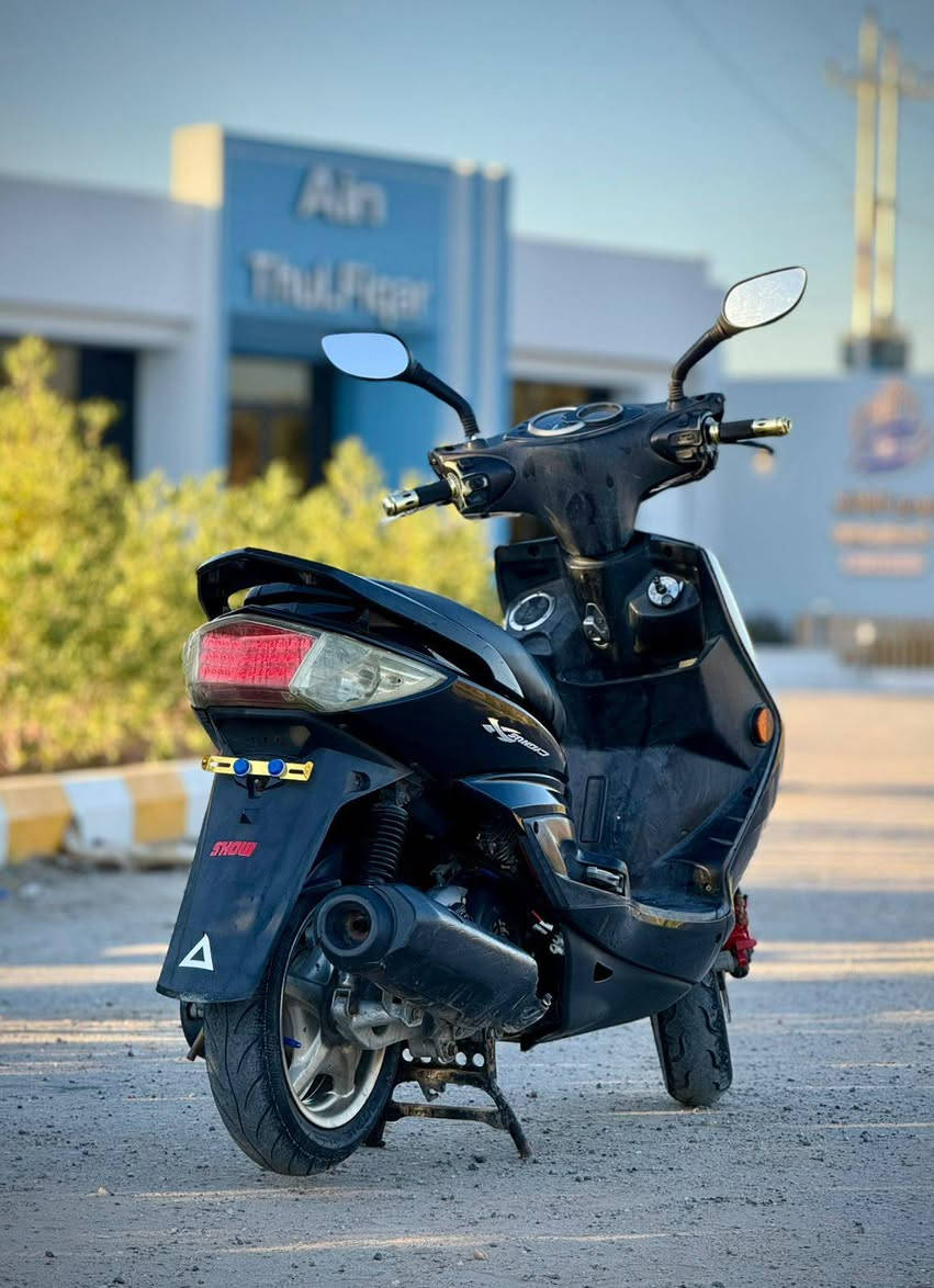 سلام عليكم سكنس فحل ياباني طلاعات نوزل خطين دراجه جديده ونضيفه حيل مابيهه نقص برغي مكينه شلعه معدل وبلاديه الدراجه ماشيه 34الف حقيقي كهربائات كلهه شغاله لانتقيص ولاتبخير دراجه خير من الله المكان بغداد البياع السعر 775 بيهه مجال قليل  ***********
