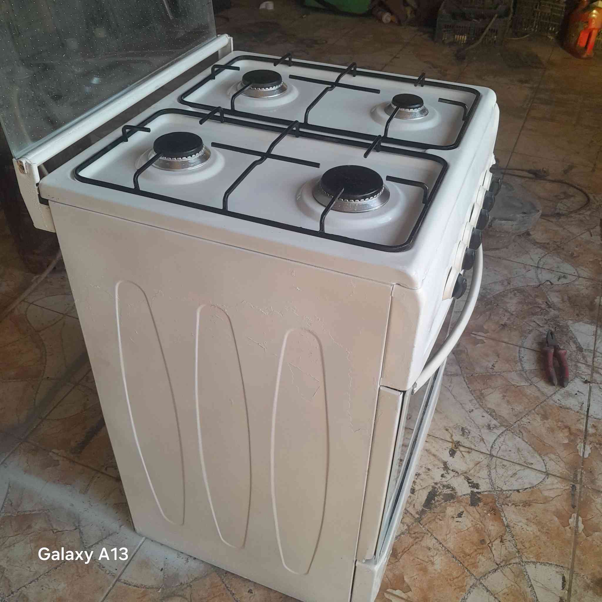 يالله طباخ نوال نظام بوري جدا نظيف كوله شغال وعلى الفحص ٩٠ وبي مجال اذا عندك طباخ قديم اراوسك مع الفرق العنوان حي النداء شارع المكاتب وتساب مازنجر موجود ***********
