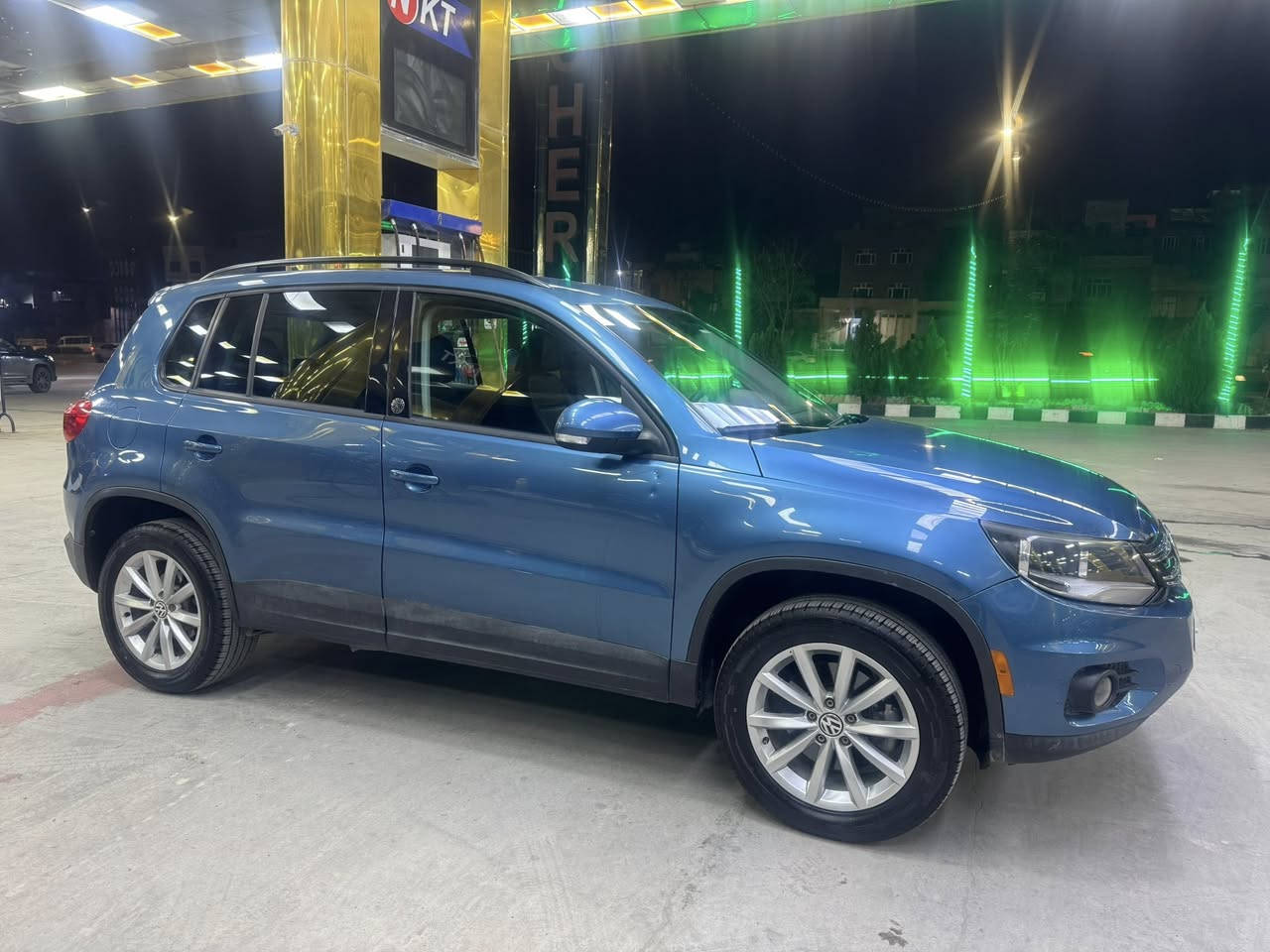 فوكس واگن موديل ٢٠١٧ وارد امريكي بدون حادث  بس باب ورا سايه ق صبغ
بدون دواخل بدون ارباگ
محريك ٢٠توربو 
گير محريك مامفتوح بدون ايي خلل 
حجر صالوسا بي شرط موجود 
شاشه كاميرا بيلادي
تحكم ستيرن 
كوشن جلد و كوشن هيته ر 
كوشن كهربائي 
ئيرباك كوله سالم  ماطاك 
صدر تايرات ميه بل ميه مابي ايي  شي 
تحديد سورعه. 
تبريد شغال تتفيهه كوله شغال. مابي ايي خلل كهربائي 
سياره ماشيه ١١٨ ألف  km
سعر ١١٧$
موكان سياره. سليمانيه 
رقم موبايل 
***********
