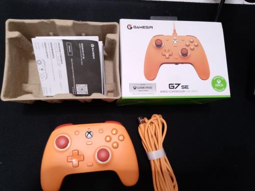 السلام عليكم ورحمه الله وبركاته 

من رخصه الادمن  

جويستك GAMESIR G7 SE  الغنيه عن التعريف 

بيها ازرار خلفيه قابله للقفل كما موضح بالصوره 

تستخدم خاصيه hall effect 

ما بيهه ولا شخط ولا ذرة خدش  

استعمال قليل جدا فقط 3 مرات استخدمتها لمده زمنيه قليله 

سبب البيع مدا استخدمهه متعود عل ماوس وكيبورد 

العيب الوحيد بيها انه ضيعت بطاقه الكيم باس الي تجي وياها 

السعر 35 الف وبيها مجال للشراي 

ومع السلامه 🌹


**إذا كنت صاحب هذا الإعلان وتريد حذفه لأي سبب، رجاءا أرسل رسالة إلى الدعم الفني**