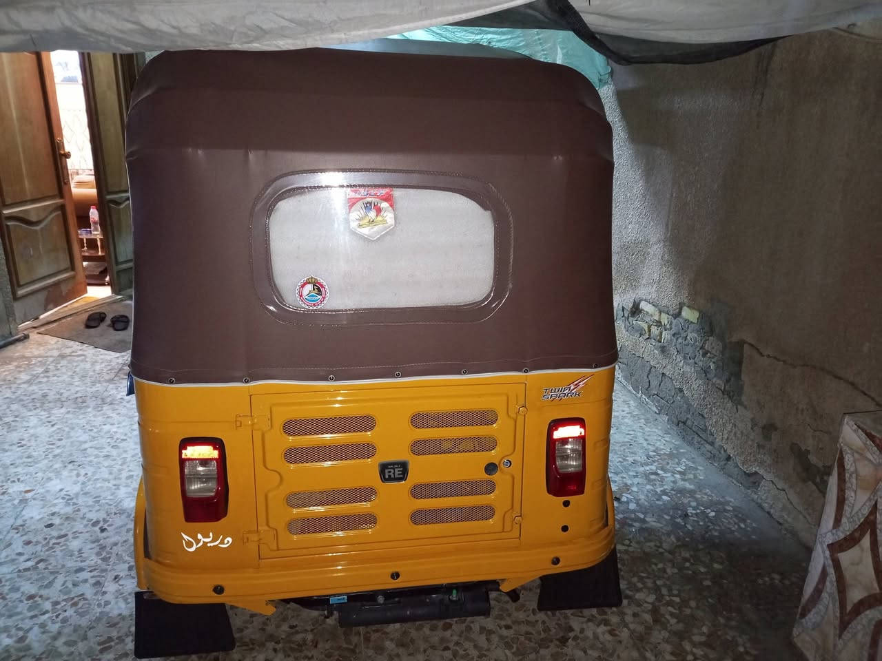 السلام عليكم تكتك 20شهر 12. تكتك جاهزة مابيهة اي نقص كفالة عامة  معمرة بس دوس  رقم نكليزي  غرامة صفر السعر 8وبيهة مجال لشراي مكان بغداد الشعب
***********
