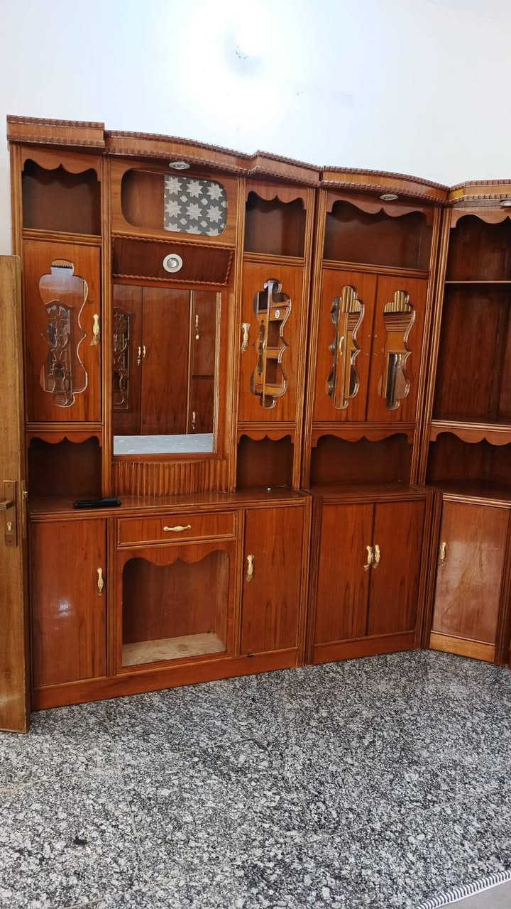 مكلف بالنشر غرفه نوم صاج حطاطه داخل وخارج نظافه ٩٠ بالمئة الغرفه نوع هودج العالي بكافة ملحقاته صوميه مناميه حطاطه والصور والفيديو خير برهان
السعر المطلوب ٩٠٠ الف
موجوده بالمزاد
للاستفسار
***********
***********
***********
العنوان الانبار الفلوجه حي الجغيفي الثانيه شارع الضغط العالي (شارع ملعب النجمة الرياضي)
من تتعده العلوه تحسب رابع فرع عل اليسار مثبت لافته براس الفرع
مكلف بالنشر غرفه نوم صاج حطاطه داخل وخارج نظافه ٩٠ بالمئة الغرفه نوع هودج العالي بكافة ملحقاته صوميه مناميه حطاطه والصور والفيديو خير برهان
