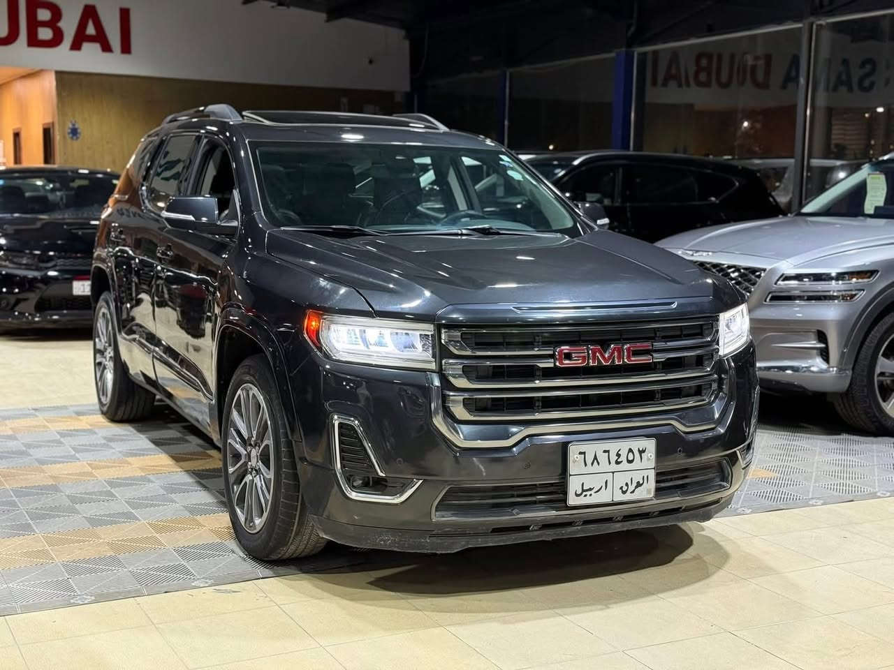 جي ام سي #اكاديا فئة AT4 فول مواصفات لون رصاصي
•الضرر : جاملغ مع طرف البنيد والباب
•الرقم : اربيل
•الايرباكات : بدون ضرر ايرباك

•المواصفات :
▪️الموديل : 2020
▪️المحرك : 3.6L (ستة سلندر)
▪️العداد : 11 الف ميل حقيقي
▪️حجم الويل: ويل كب حجم 18 اصل مع طقم تايرات بحالة ممتازة
▪️لايتات زينون اصل عالي وناصي مع حاجب LED مع كشافات دعامية
▪️رادار امامي مانع تصادم
▪️حساسات امامية اصل
▪️حساسات خلفية اصل
▪️حساسات و رادارات الاجتياز الجانبية (نقاط عمياء)
▪️كشنات السيارة جلد اسود اصل مع تطريز AT4
▪️شاشة الدشبول حجم كبير للتحكم بايعازات السيارة
▪️تحكم فول كهرباء لكرسي السائق والراكب
▪️كشن ذاكرة (خزن ميموري) لكرسي السائق
▪️بصمات عدد 4 للابواب مع بصمة جنطة وبصمة تشغيل
▪️ثلاث قطع تبريد
▪️تدفئة وتبريد لكشنات المقدمة
▪️تدفئة للكشنات الخلفية
▪️السيارة 7 راكب مع الكشنات الخلفية منفصل ملكي
▪️جنطة كهرباء
▪️تشغيل عن بعد
▪️دبل كزوز
▪️تطعيم صاج لدواخل المركبة
▪️سستم صوت BOSE
▪️اشاير بالمرايا الجانبية
▪️تحكم ستيرن جهتين بلوتوث وحاكية وكروس سرعة وتحكم صوت 
▪️نظام ABS مانع انزلاق
▪️السيارة جديدة وبوضع الشركة.

السعر المطلوب : 220 ورقة مع المجال
 
الاتصال على :***********
مكان السياره نجف
