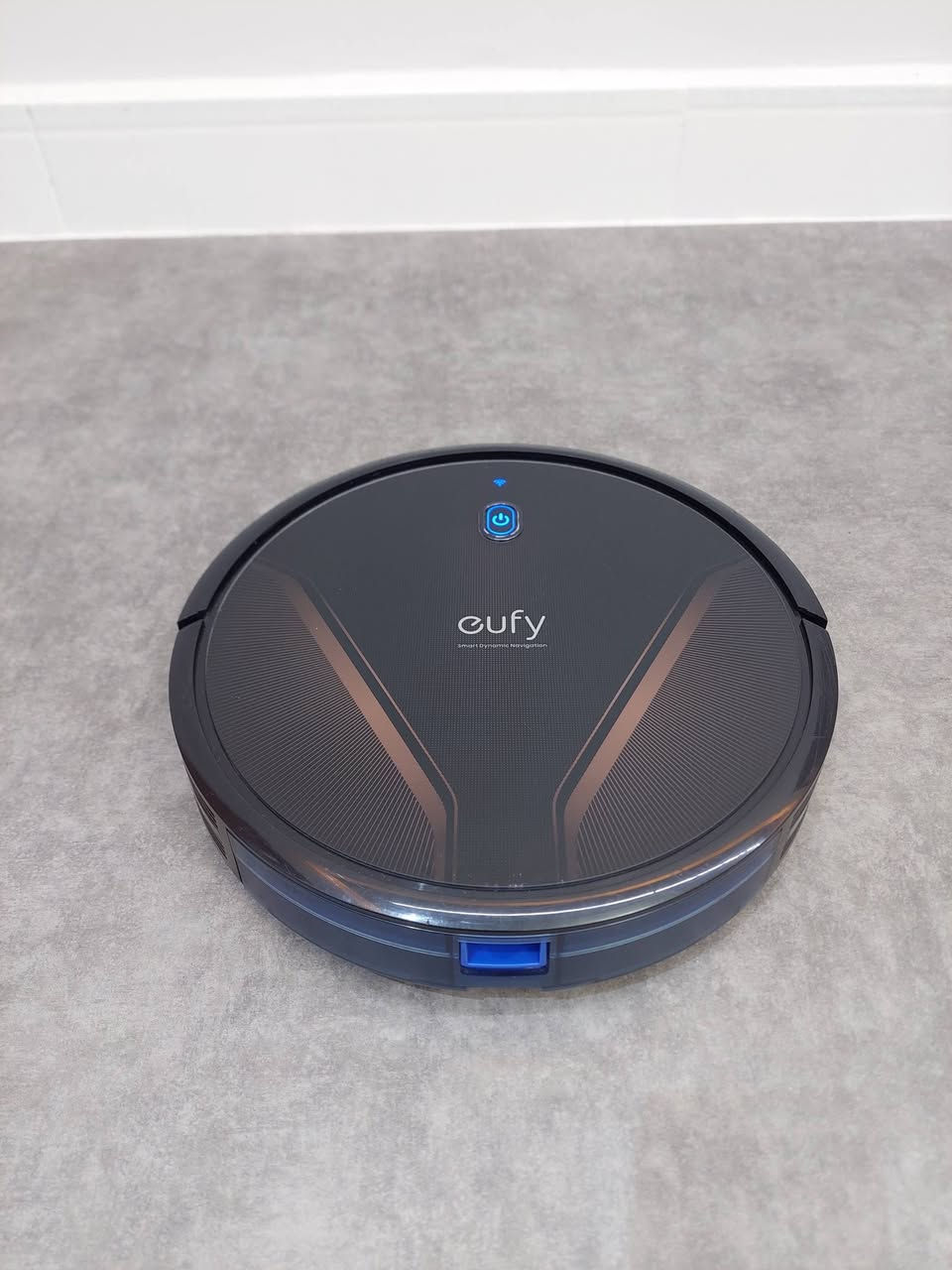 السلام عليكم🔥
 مكنسه روبوت نوع eufy RoboVac G20 
سنه الصنع 2022 
تجي بمواصفات قويه وبقوه شفط 2500pa وتحتوي على فرجه دواره تزيل أصعب الاوساخ وبيه برنامج تكدر تتحكم بيه وبكل مواصفاته ⚠️فقط بيه نقص قاعده الشحن  السعر [ 230 ] الف


**إذا كنت صاحب هذا الإعلان وتريد حذفه لأي سبب، رجاءا أرسل رسالة إلى الدعم الفني**