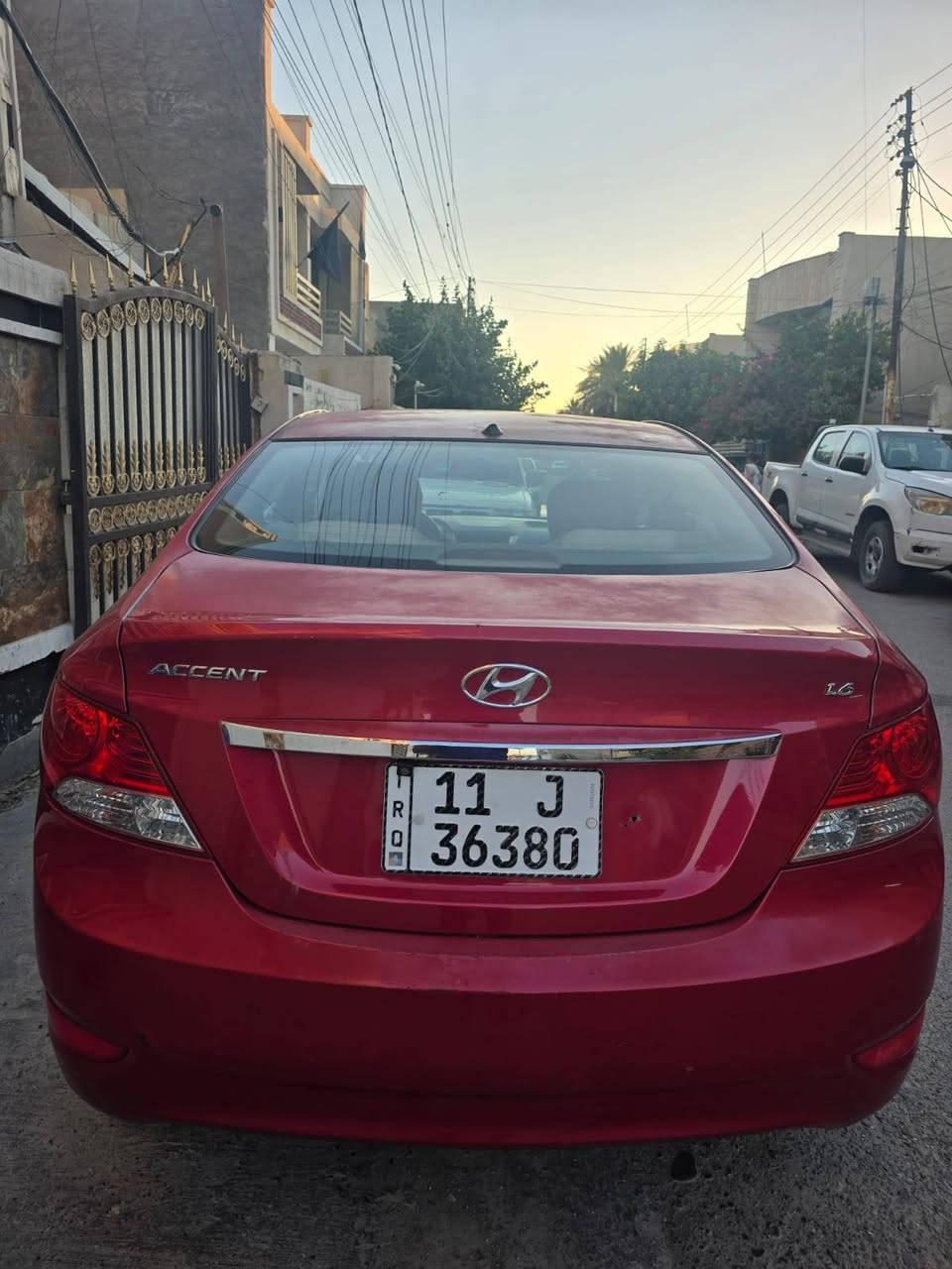 اكسنت 2015 خليجي مكفولة كفالة عامه
محرك دوش قطرتين 
كير AT
محرك مكفؤل برغي ما مفتوح 
5ؤيل كب
فؤل عدا الفتحة
تحكم ستيرن 
اشاير بلمري
تبريد ثلج 
شاشة كار بلي 
تخم تاير جديد 
صدر خلفي امامي جديد 
باتري جديد 

ماشية 150الف قابل للزيادة
*********** واتساب
مكاني بغداد شعلة

